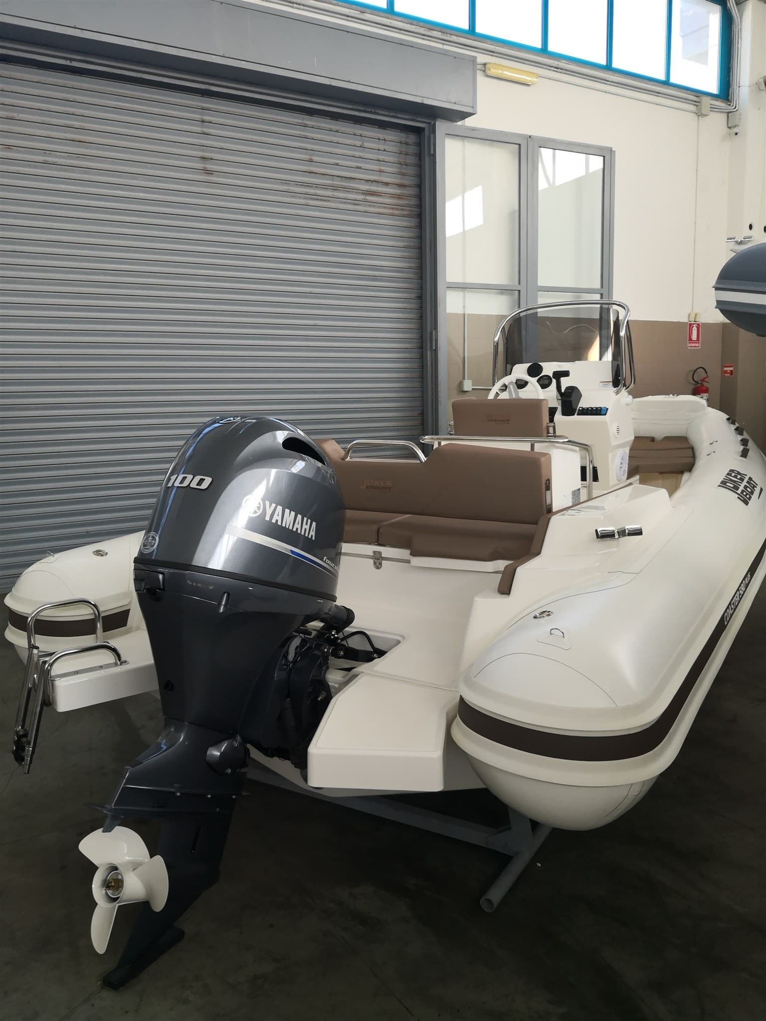 Jokerboat Coaster 580 Plus - Detail View 1 Jokerboat Coaster 580 Plus - Detail View 1