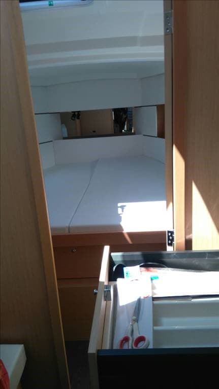 Beneteau Oceanis 38 - Interior View Beneteau Oceanis 38 - Interior View