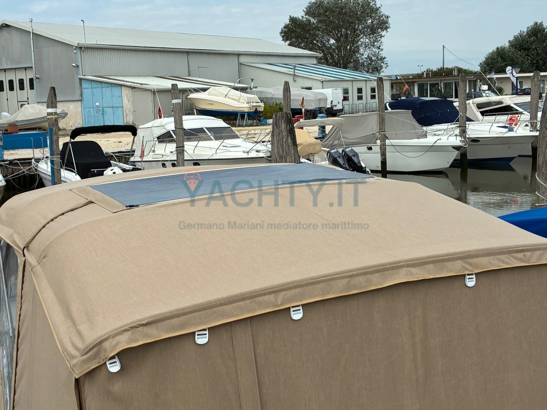 Four Winns Vista 258 - Interior View Four Winns Vista 258 - Interior View