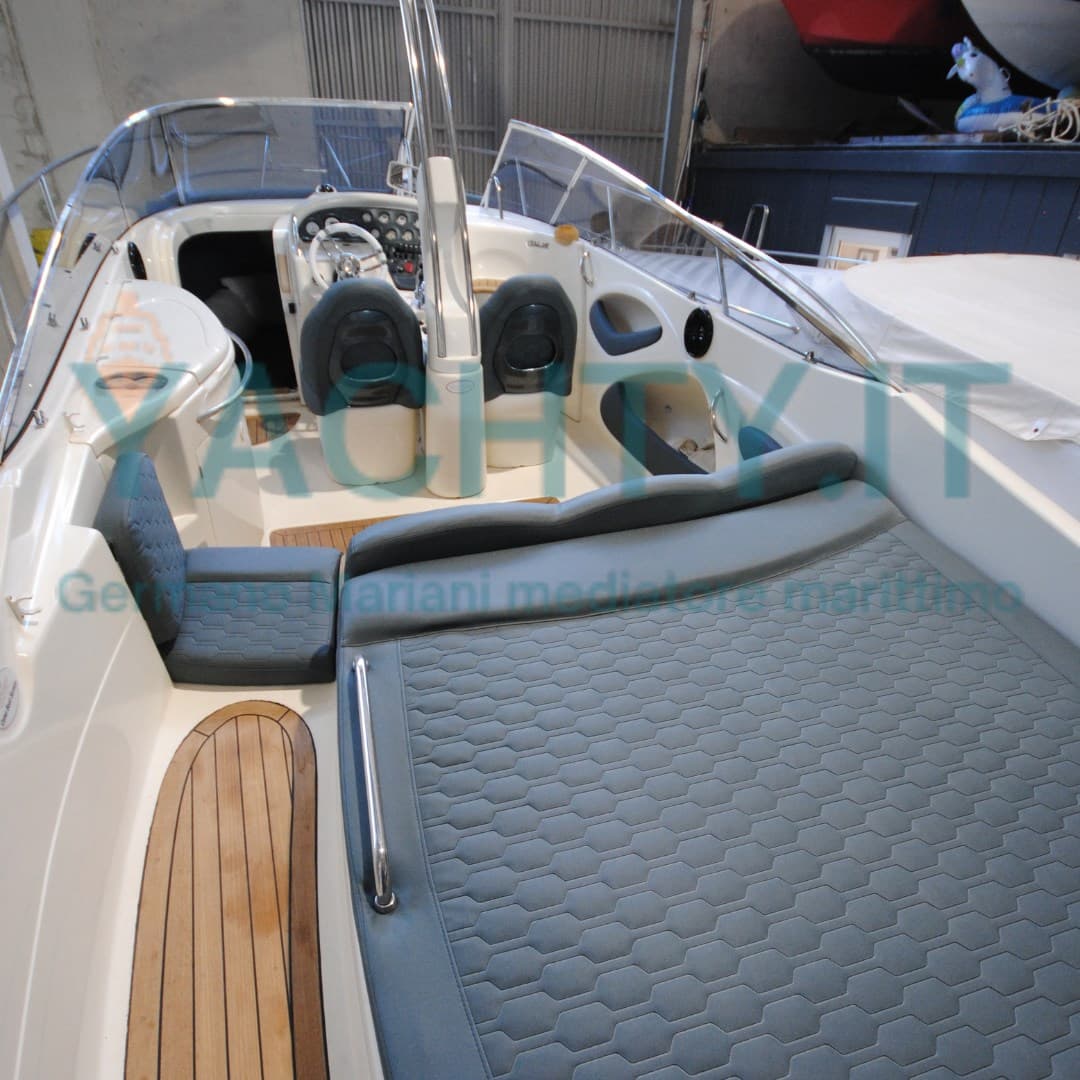 Cranchi Csl 28 - Deck View Cranchi Csl 28 - Deck View