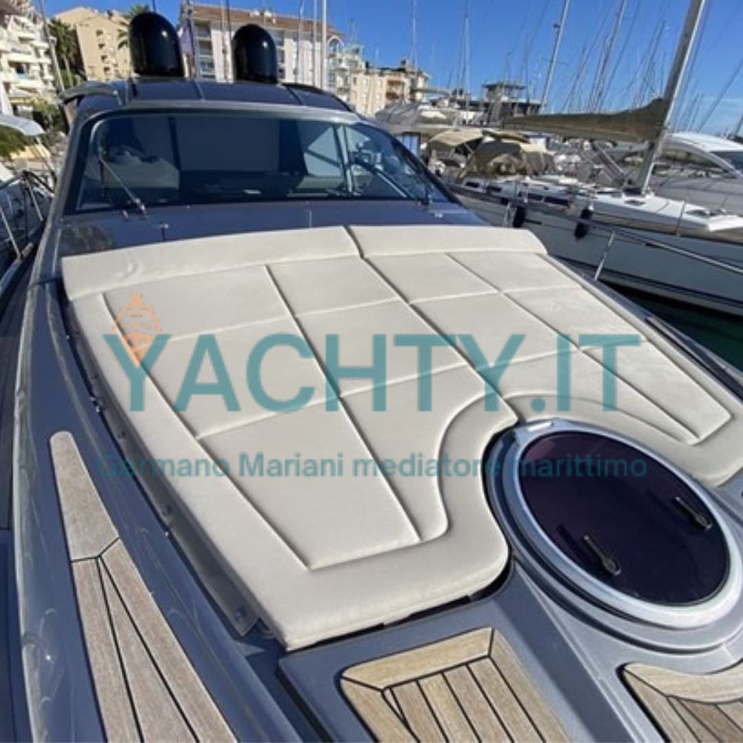 Pershing 5x - Deck View Pershing 5x - Deck View