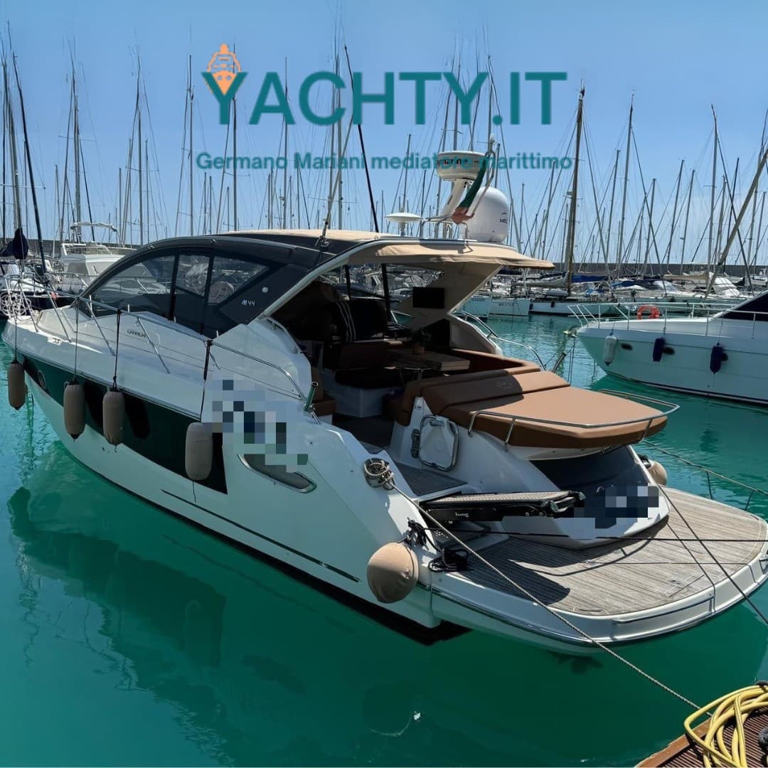 Cranchi M44 Ht - Main View Cranchi M44 Ht - Main View