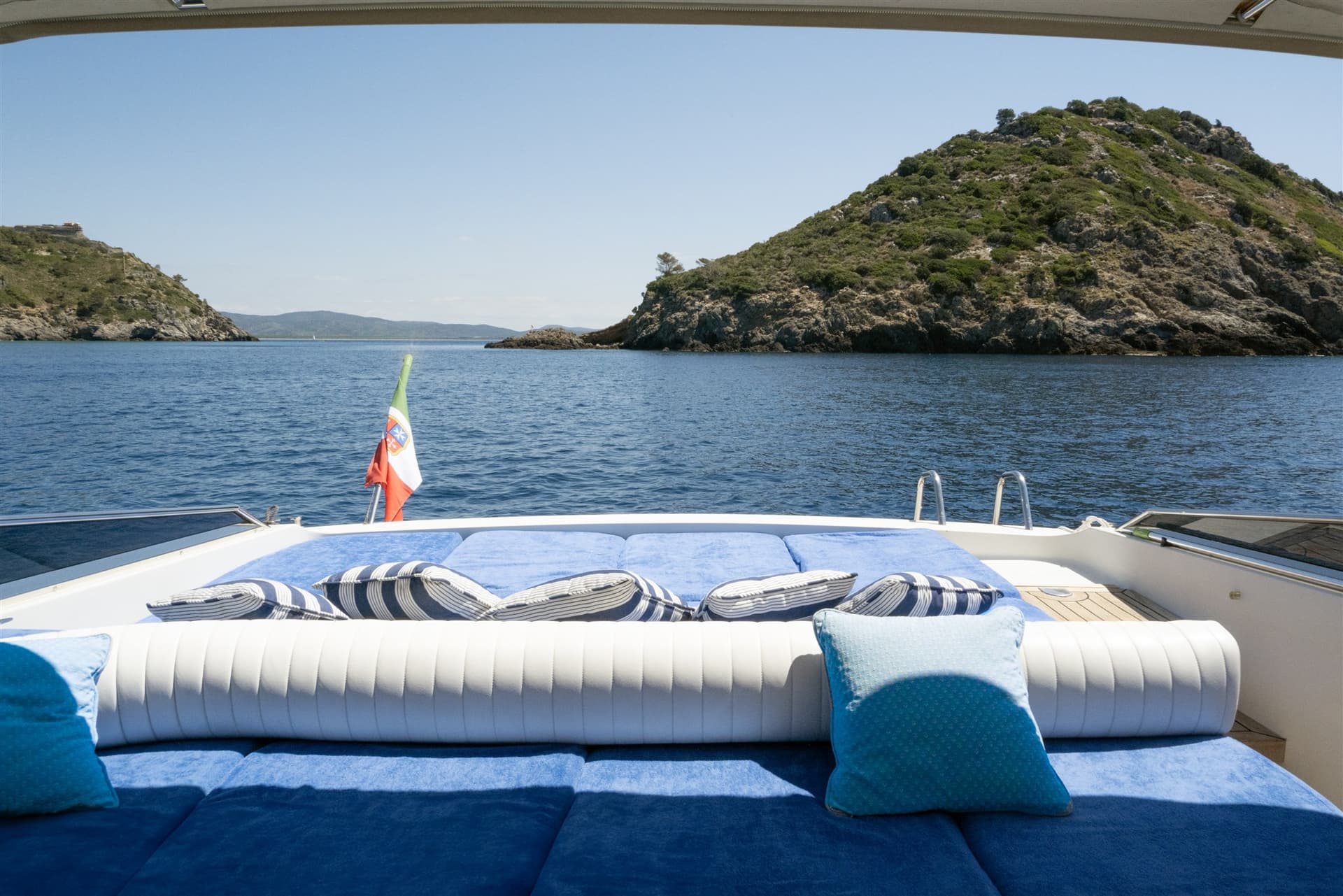 Itama 56 Tuttinoi9 - Deck View Itama 56 Tuttinoi9 - Deck View