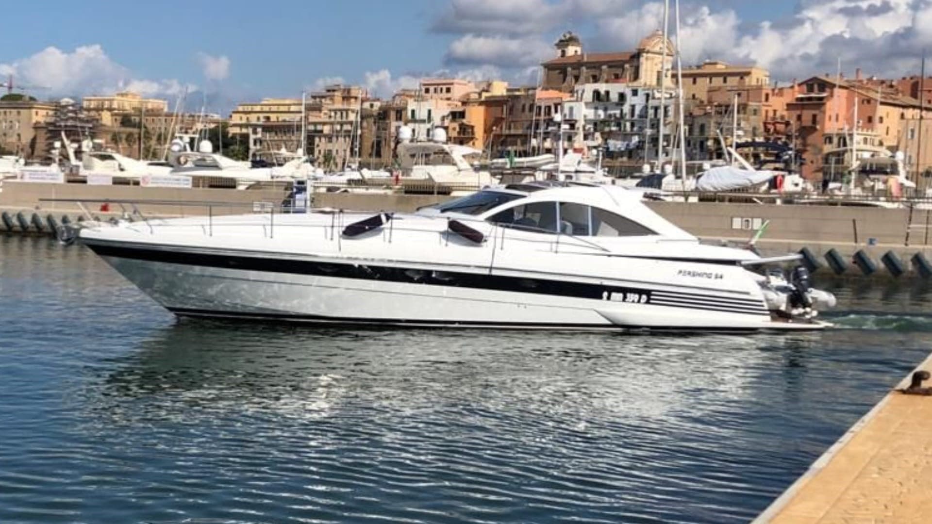 Pershing Pershing 54' - Interior View Pershing Pershing 54' - Interior View