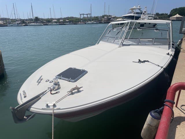 Magnum Marine Magnum 35 Hard Top - Deck View Magnum Marine Magnum 35 Hard Top - Deck View