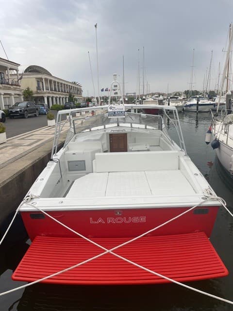 Magnum Marine Magnum 35 Hard Top - Detail View 1 Magnum Marine Magnum 35 Hard Top - Detail View 1