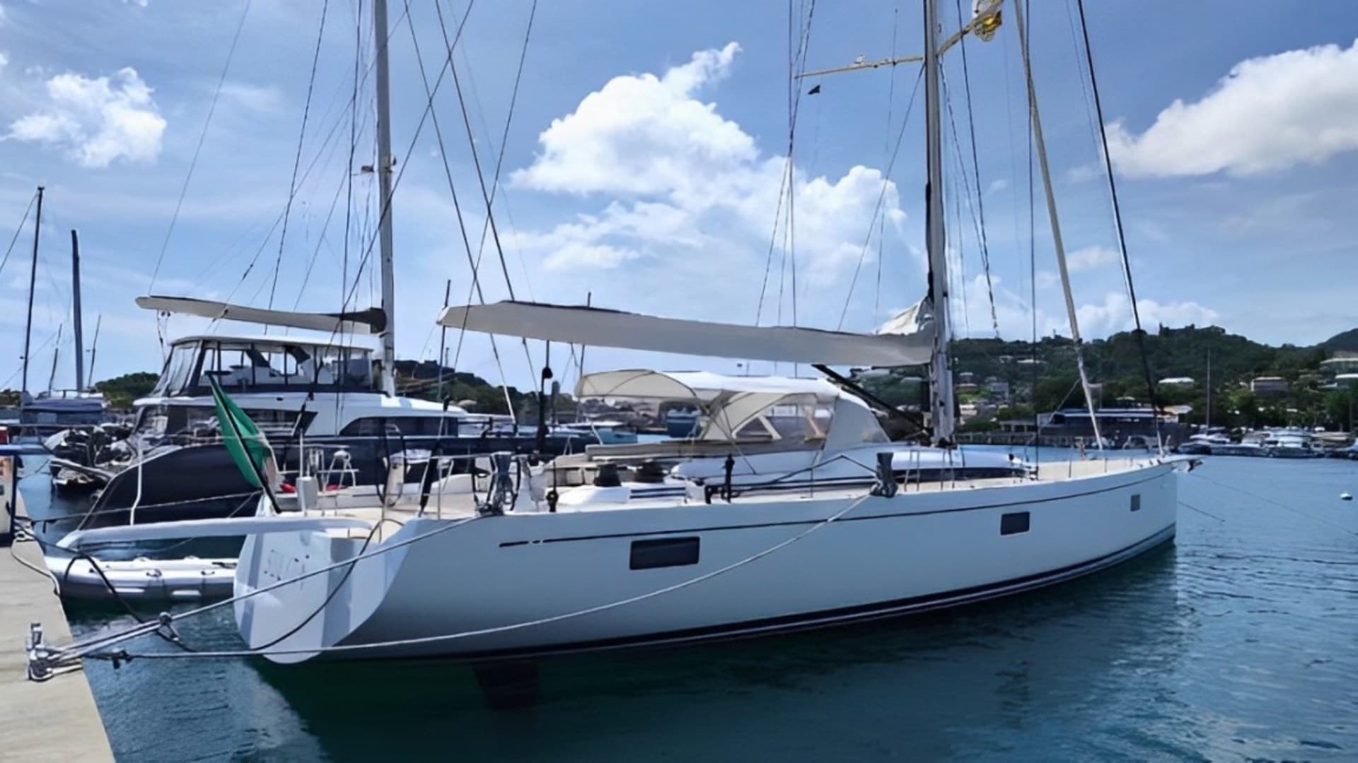 Nautor Swan Swan 78-003 Sulita - Interior View Nautor Swan Swan 78-003 Sulita - Interior View