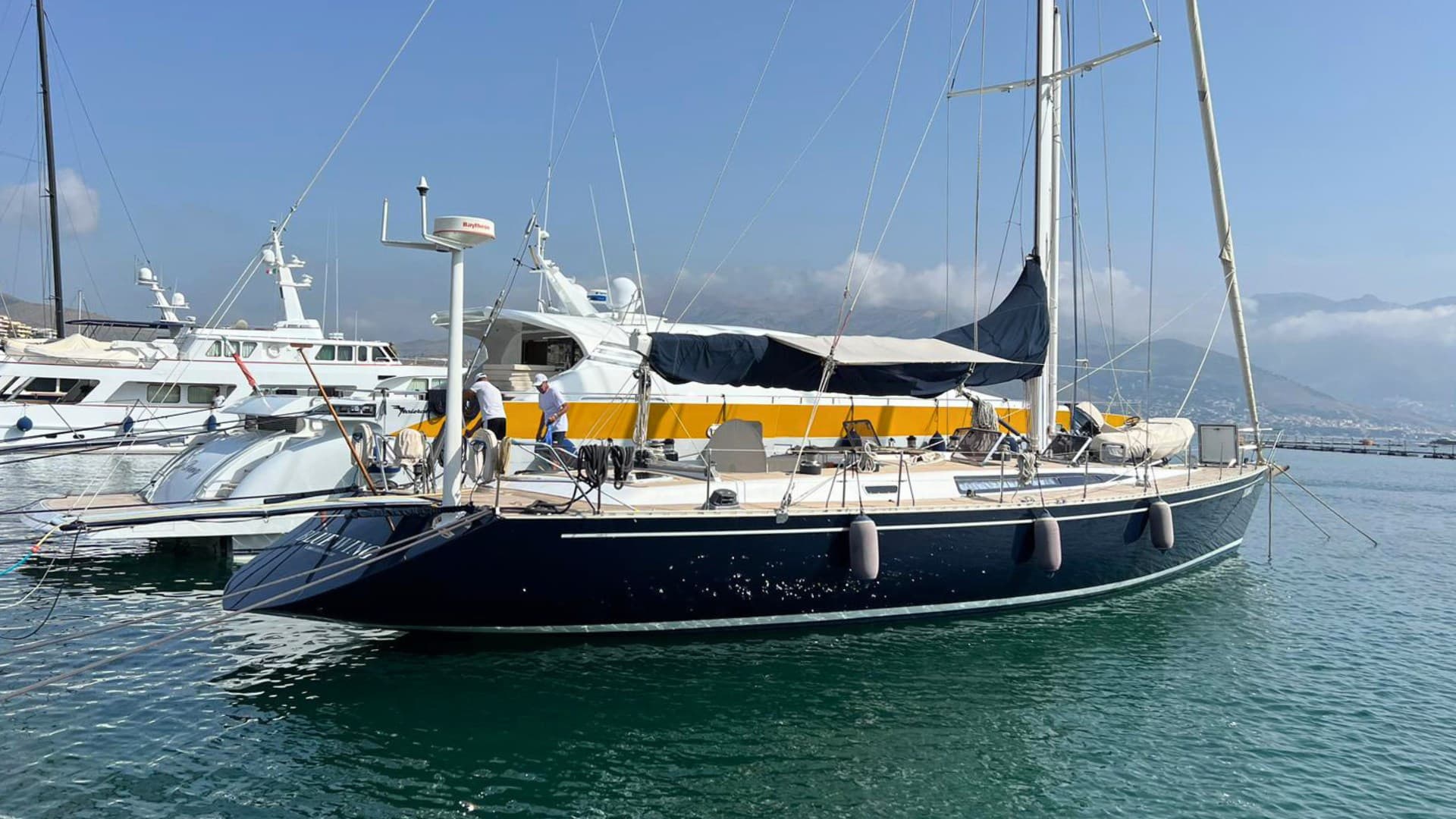 Southern Wind 72 Blue Wing - Main View Southern Wind 72 Blue Wing - Main View