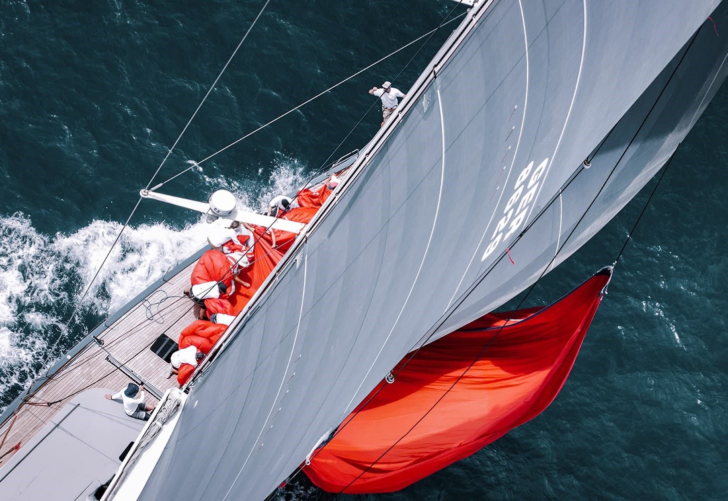 YYachts Y8 used - hero image 8