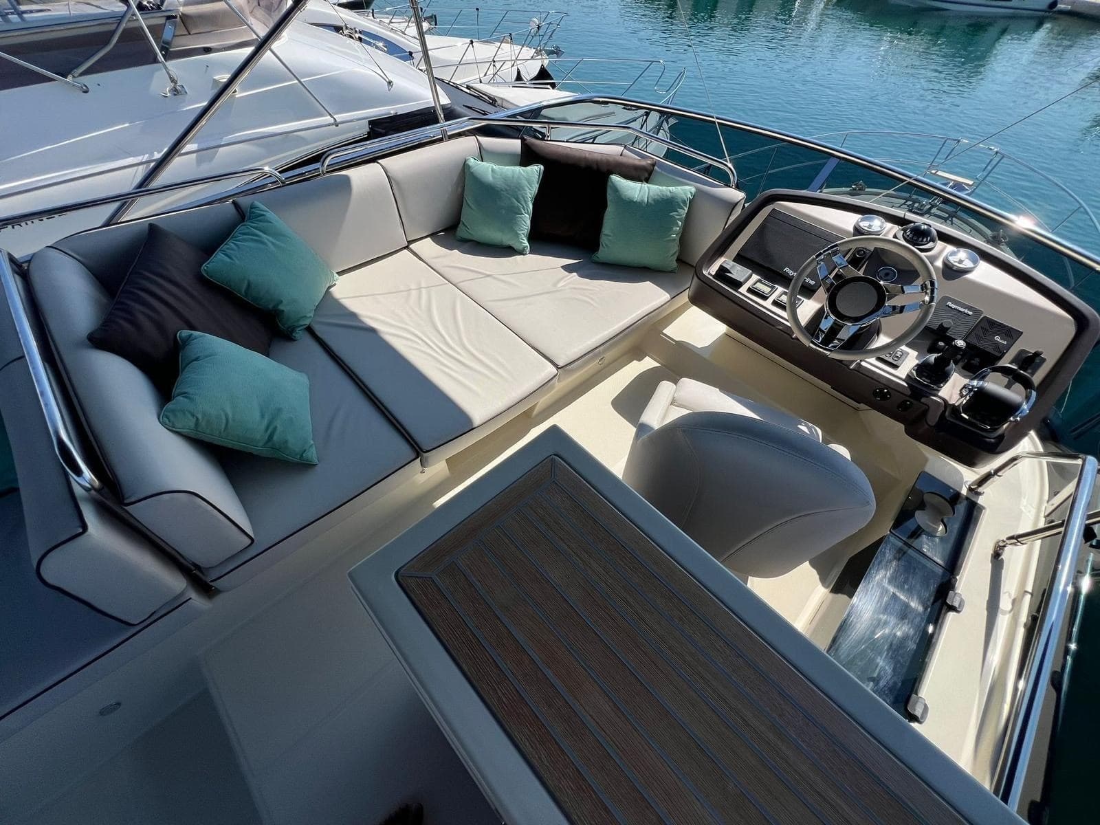 Beneteau Monte Carlo 5 gebraucht - Detail 3