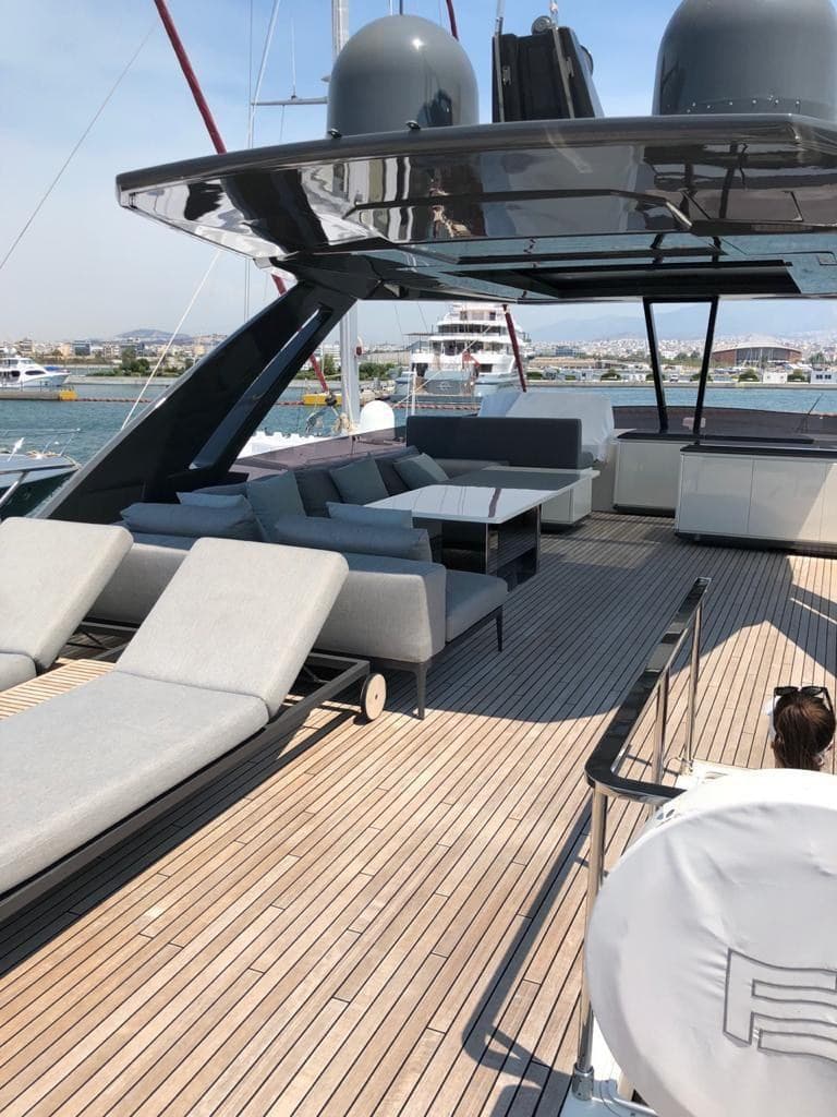 Ferretti Yachts 850 usato - foto hero 4