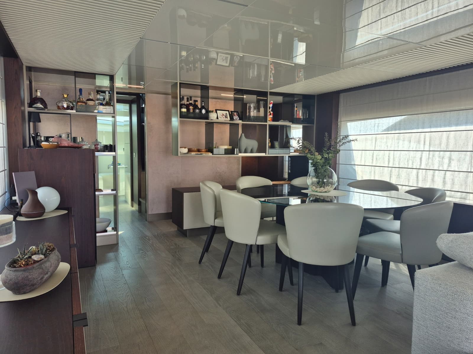 Ferretti Yachts 850 usato - foto hero 11