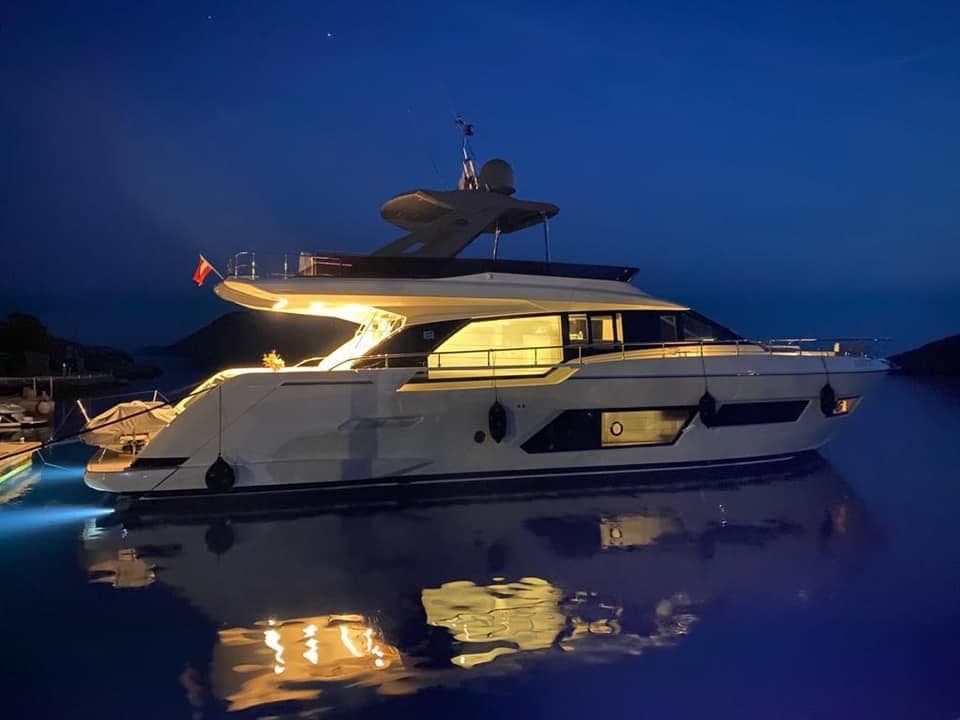 Ferretti Yachts 670 d'occasion - détail 3