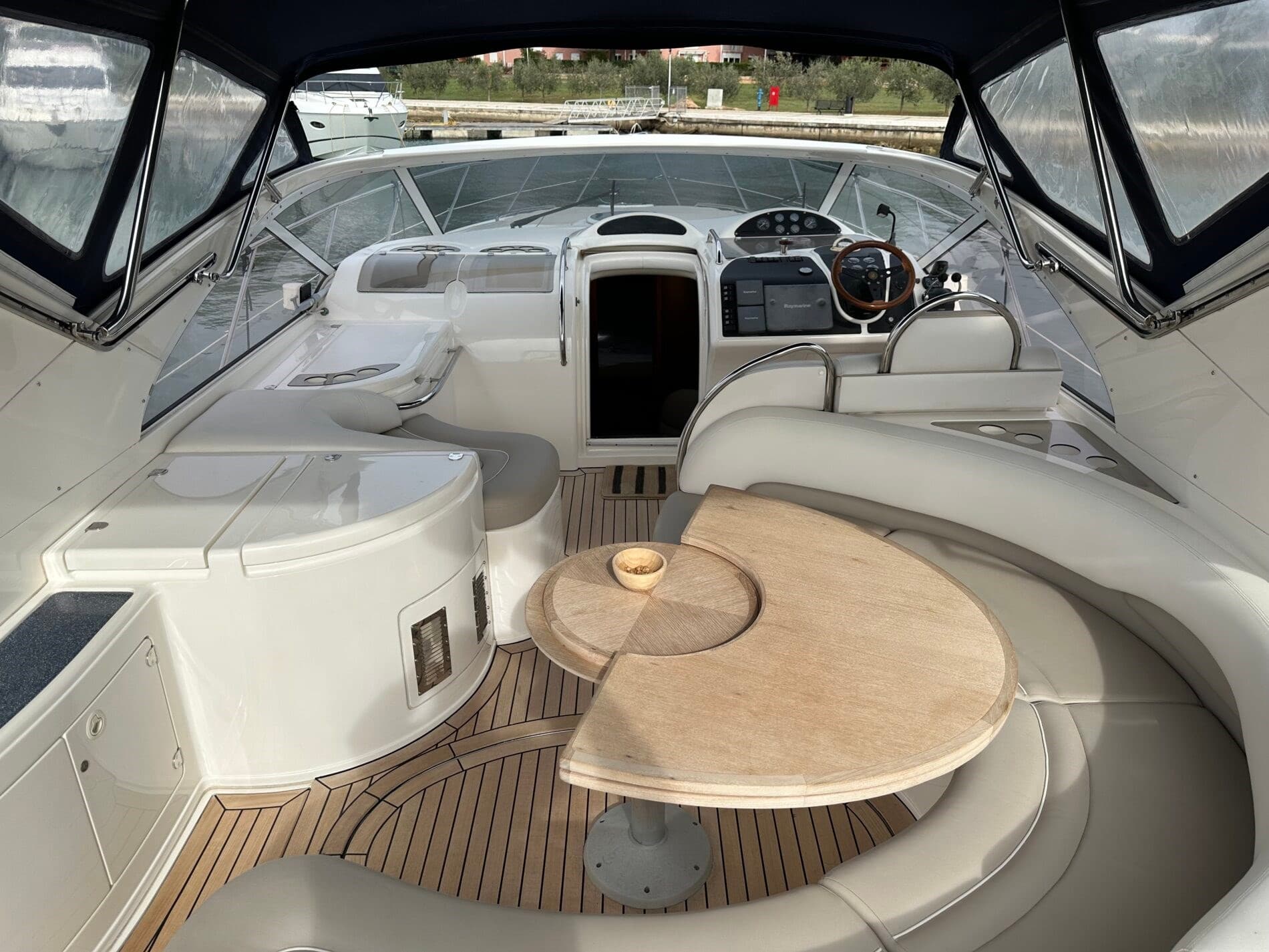 Fairline Targa 43 usato - dettaglio 2