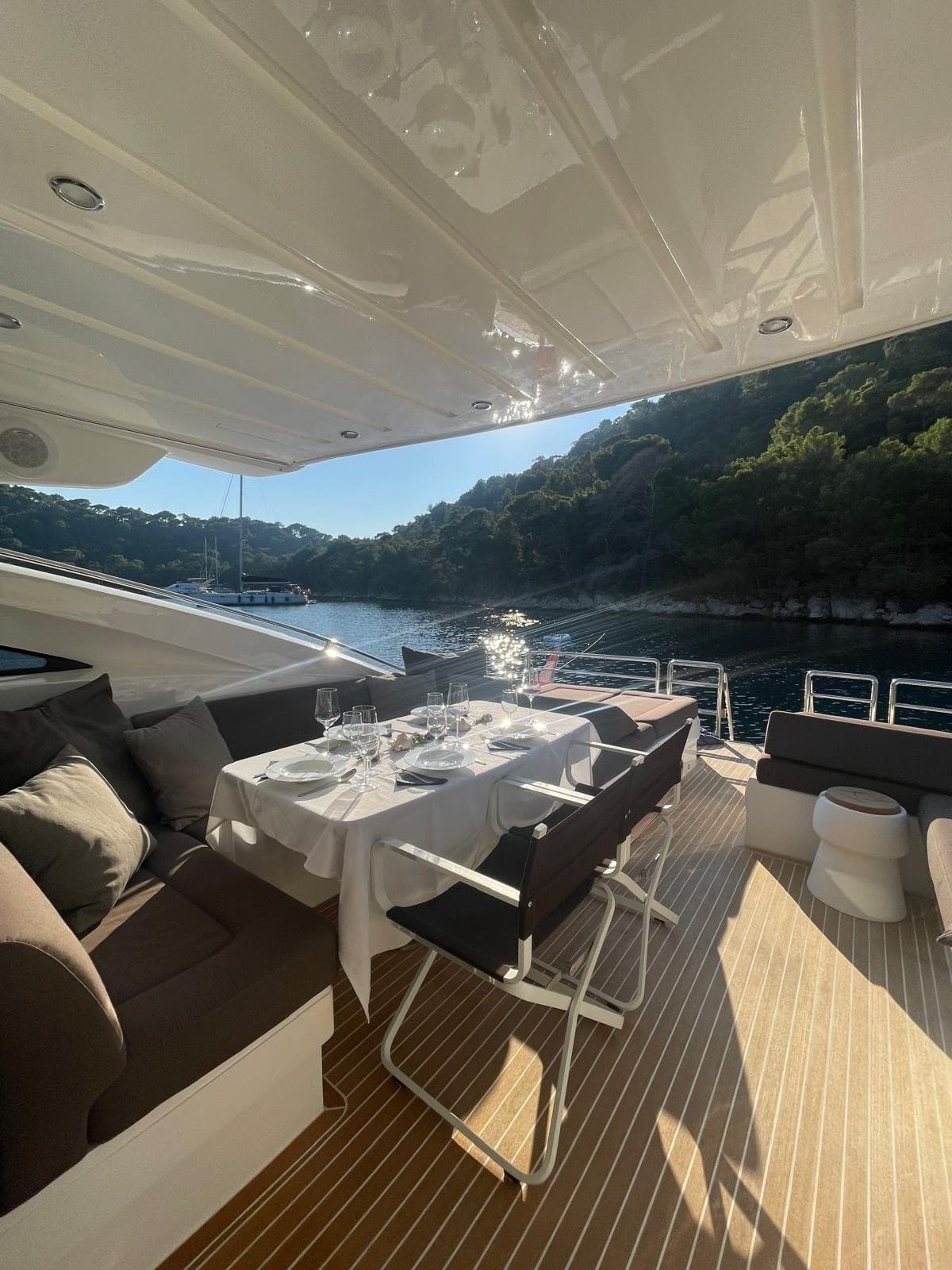 Princess Yachts V 70 usato - foto hero 8