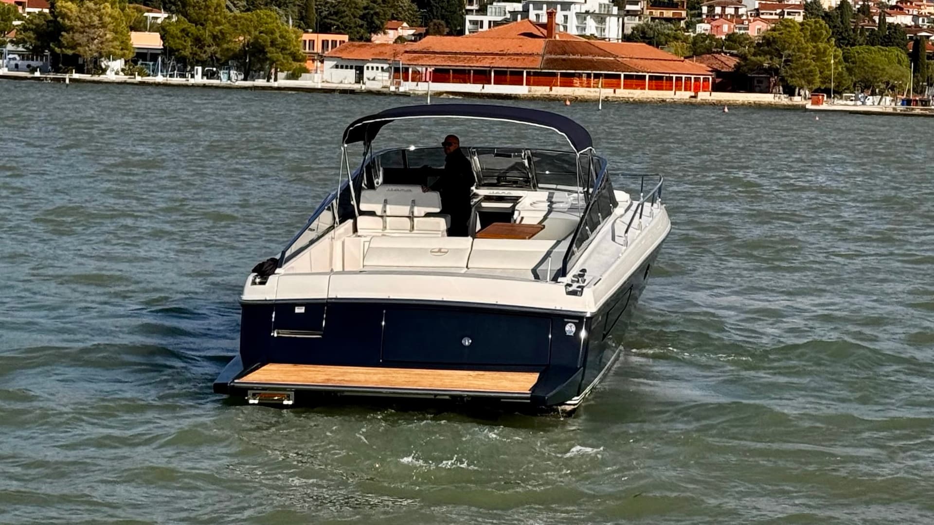 Itama 45 Rs - Deck View Itama 45 Rs - Deck View