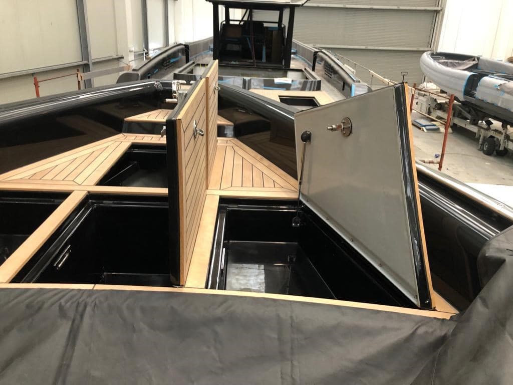 Novamarine Black Shiver 120 - Deck View Novamarine Black Shiver 120 - Deck View