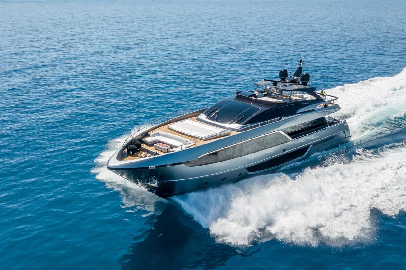 Riva 100 Corsaro gebraucht - Detail 1
