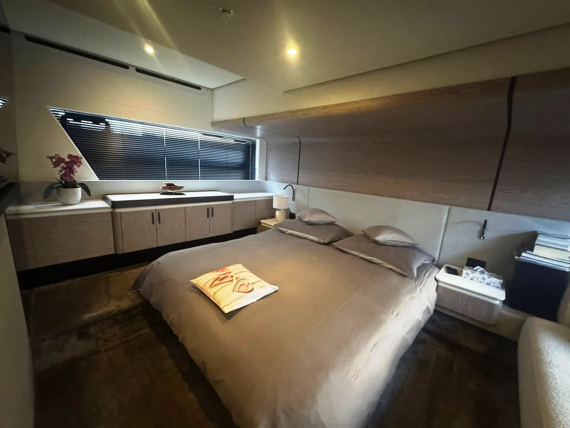 Azimut 53 Flybridge usato - foto hero 14