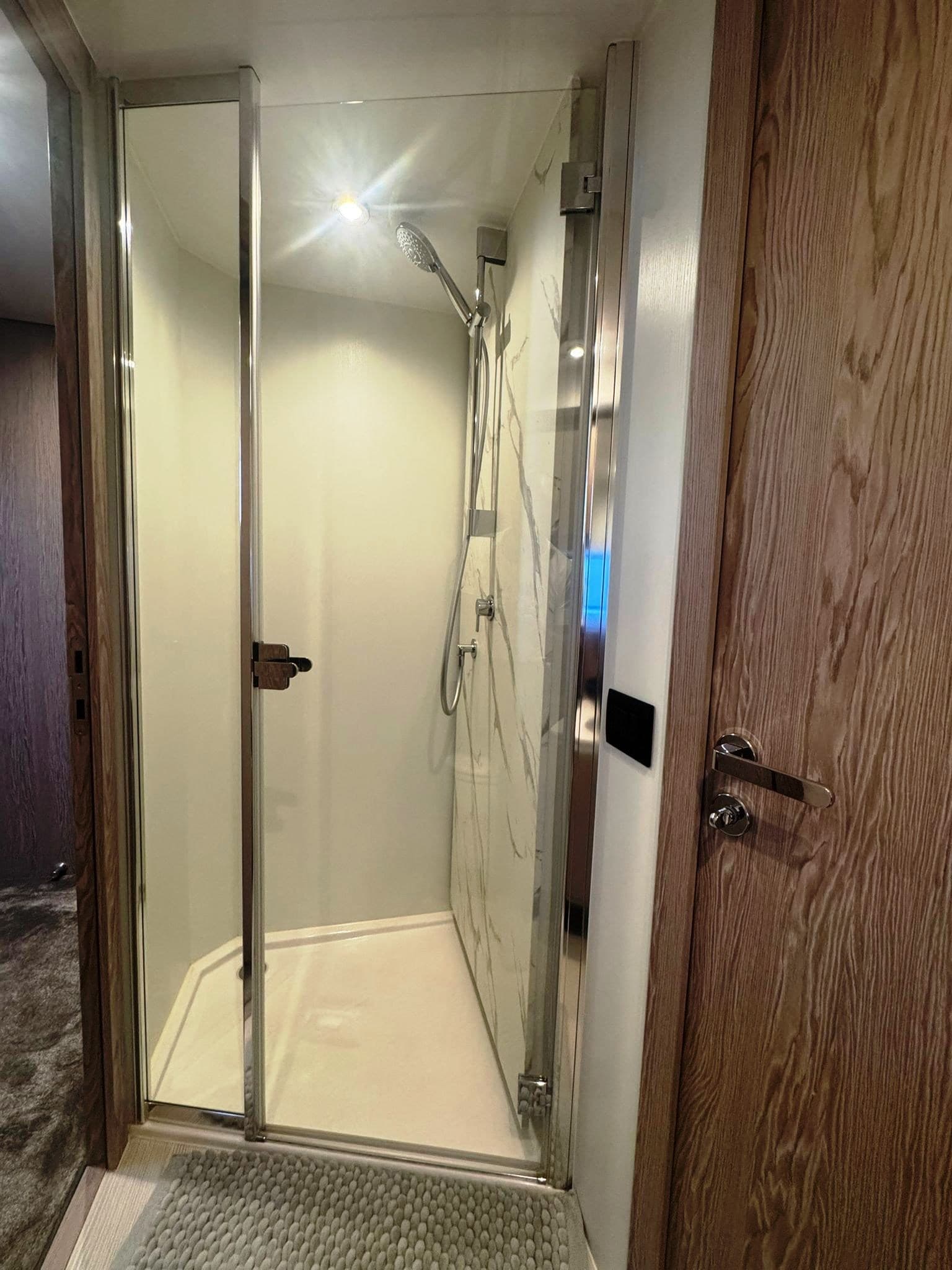 Azimut 53 Flybridge usato - foto hero 18
