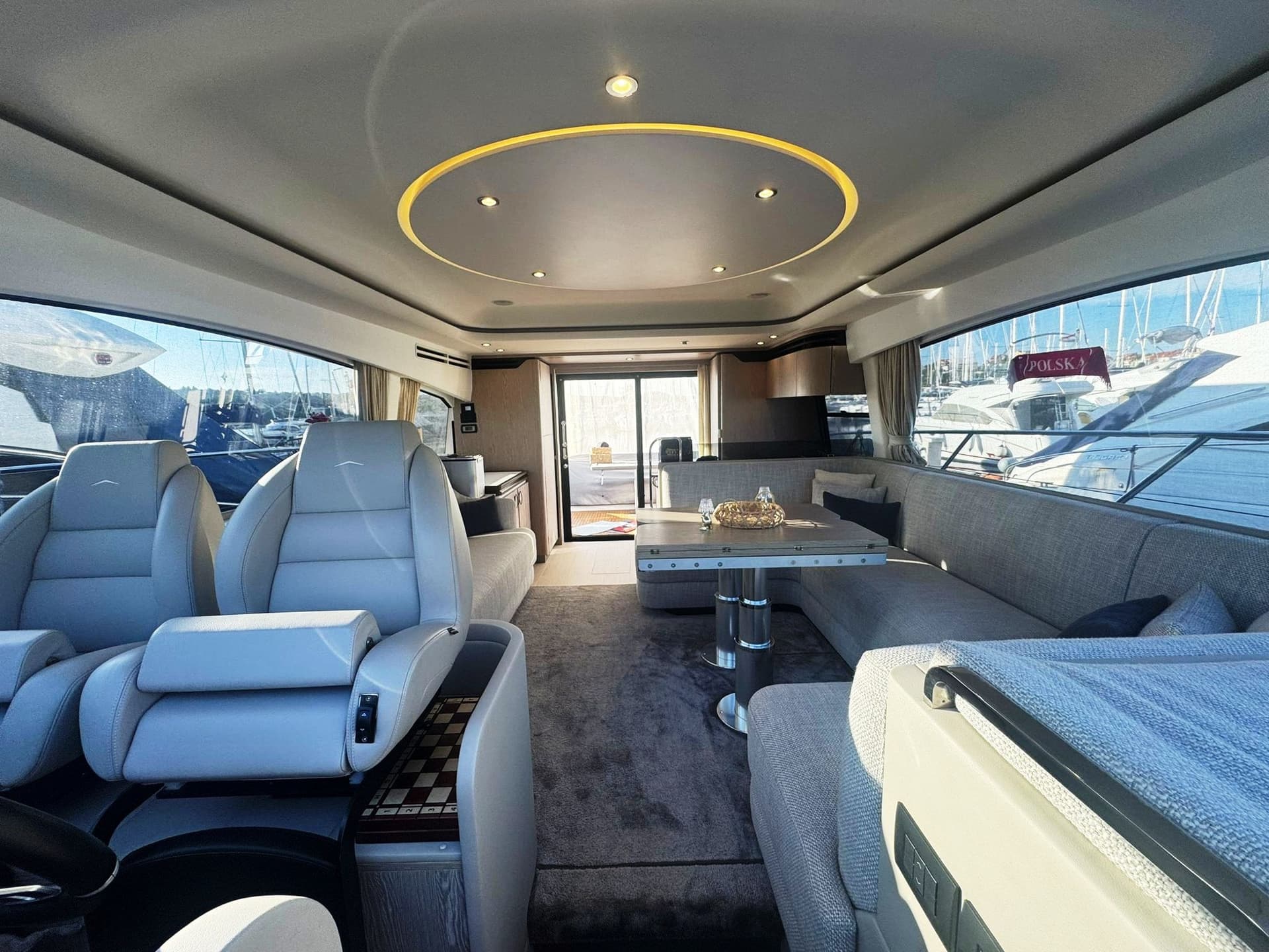 Azimut 53 Flybridge usato - foto hero 10