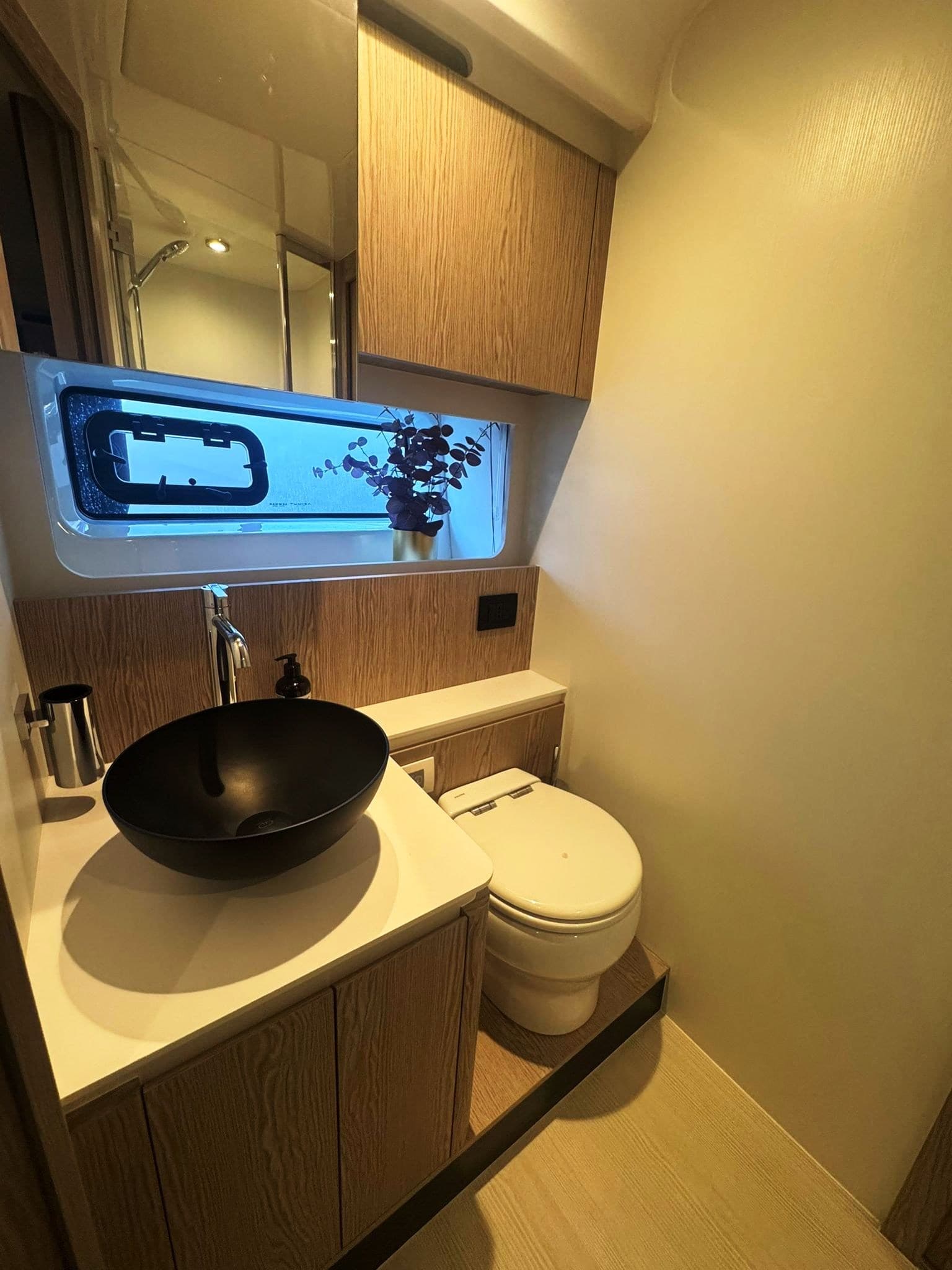 Azimut 53 Flybridge usato - foto hero 19