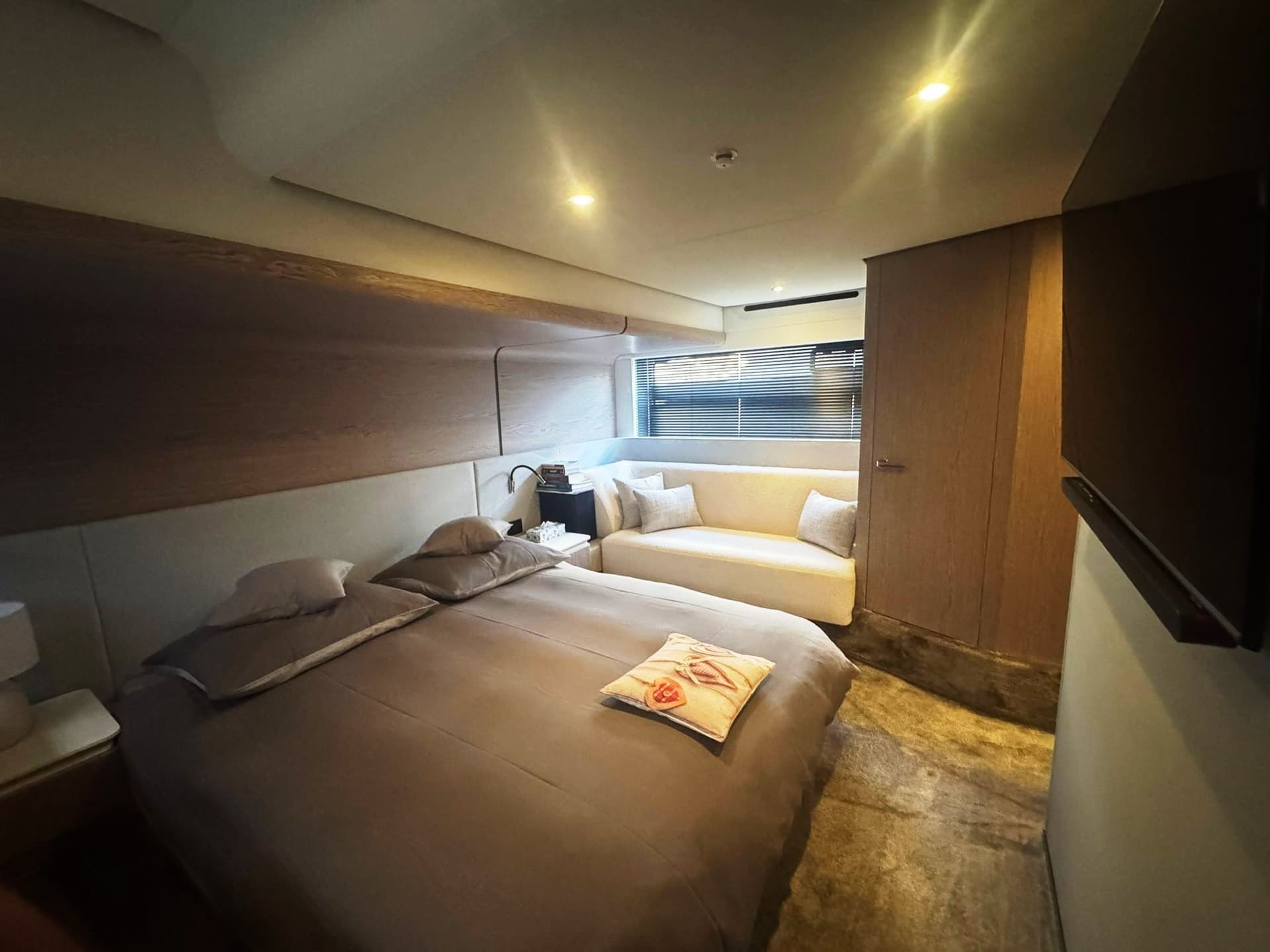 Azimut 53 Flybridge usato - foto hero 13