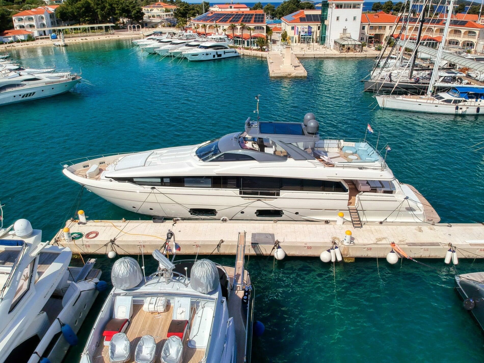 Ferretti Yachts 960 - Interior View Ferretti Yachts 960 - Interior View