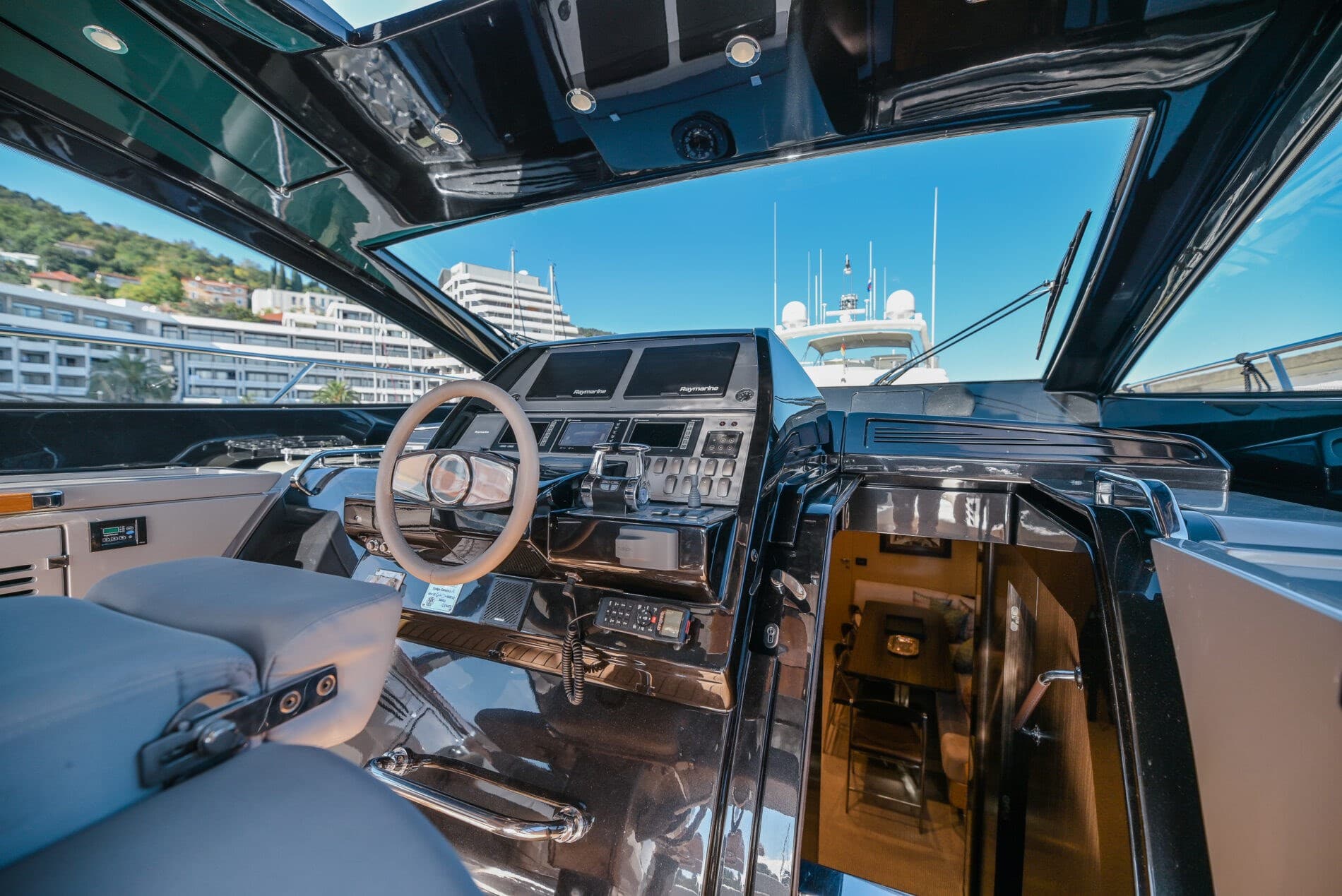 Riva 63 Vertigo usato - dettaglio 2