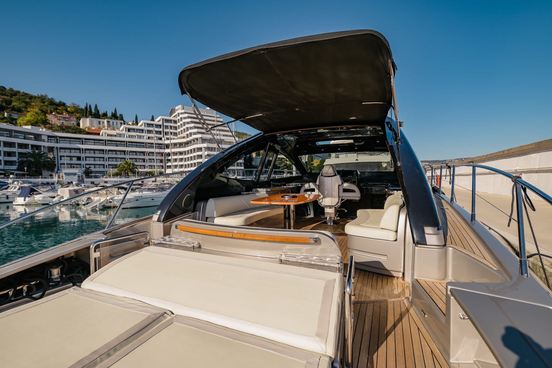 Riva 63 Vertigo usato - dettaglio 4
