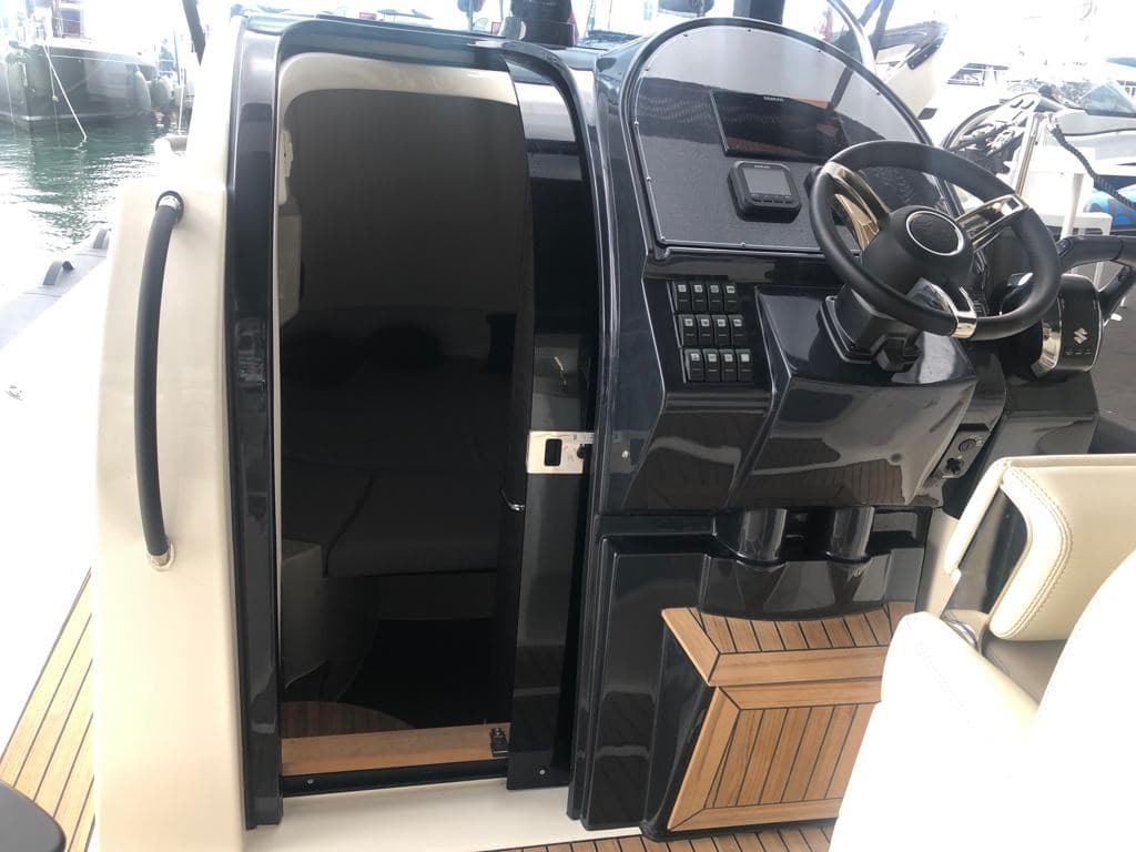 BWA 34 Premium usato - dettaglio 3