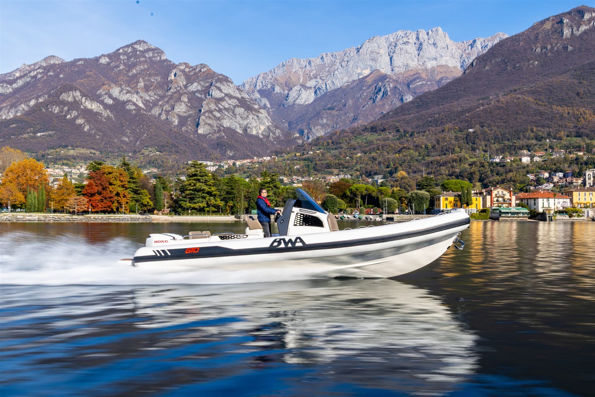 BWA 328 Gto - Deck View BWA 328 Gto - Deck View