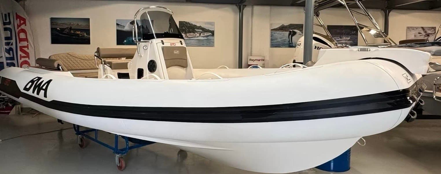 BWA 238 Gto - Deck View BWA 238 Gto - Deck View