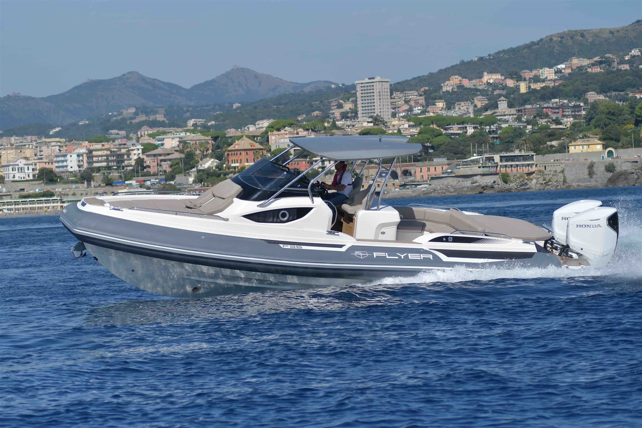 BWA Flyer F36 - Main View BWA Flyer F36 - Main View