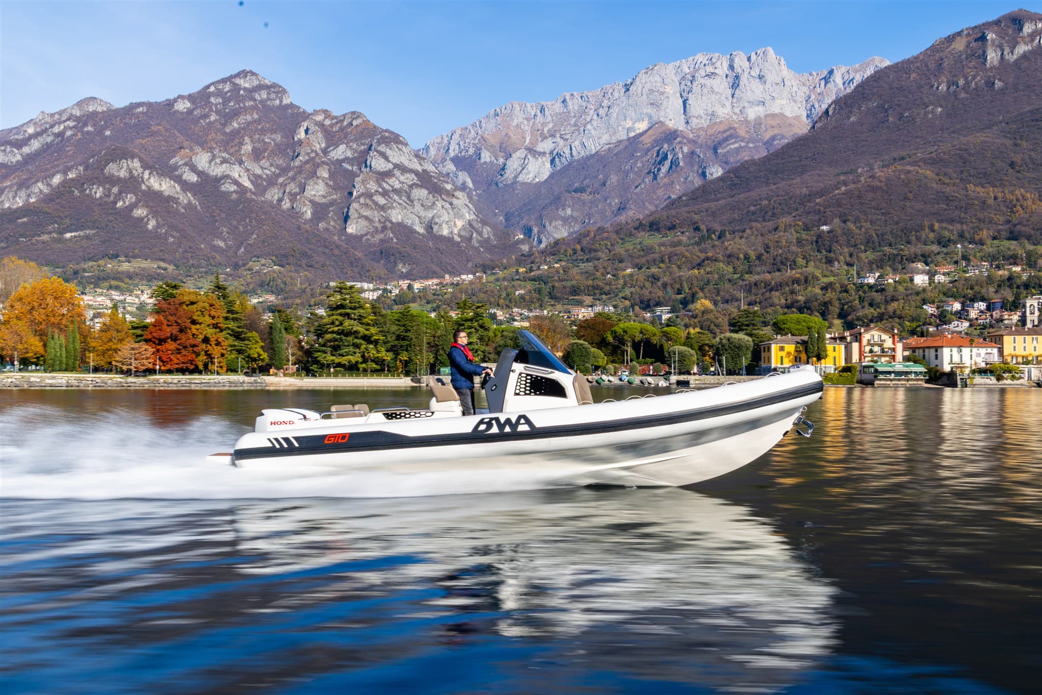 BWA 328 Gto - Deck View BWA 328 Gto - Deck View