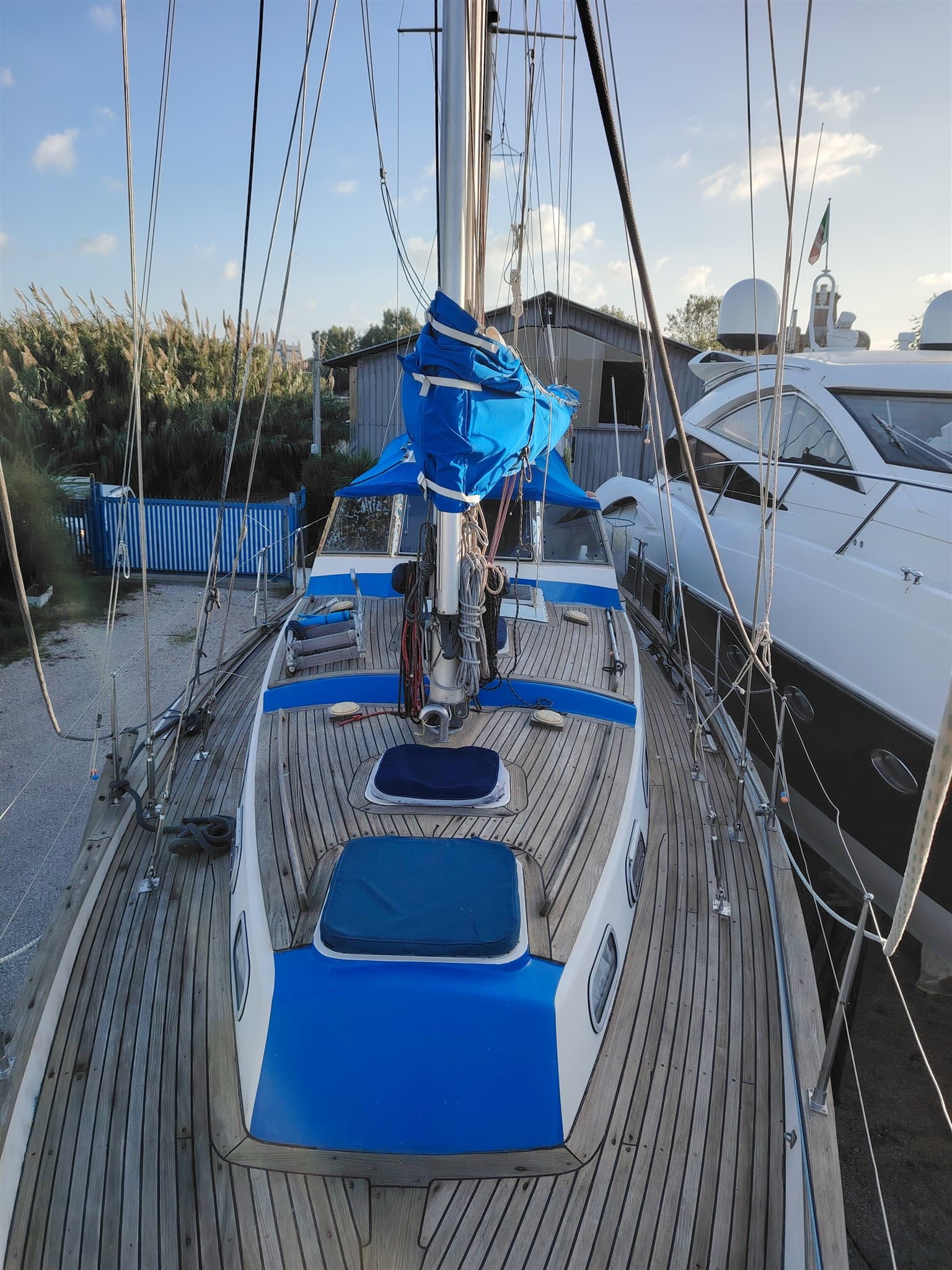 Hallberg Rassy Hr 41 - Interior View Hallberg Rassy Hr 41 - Interior View