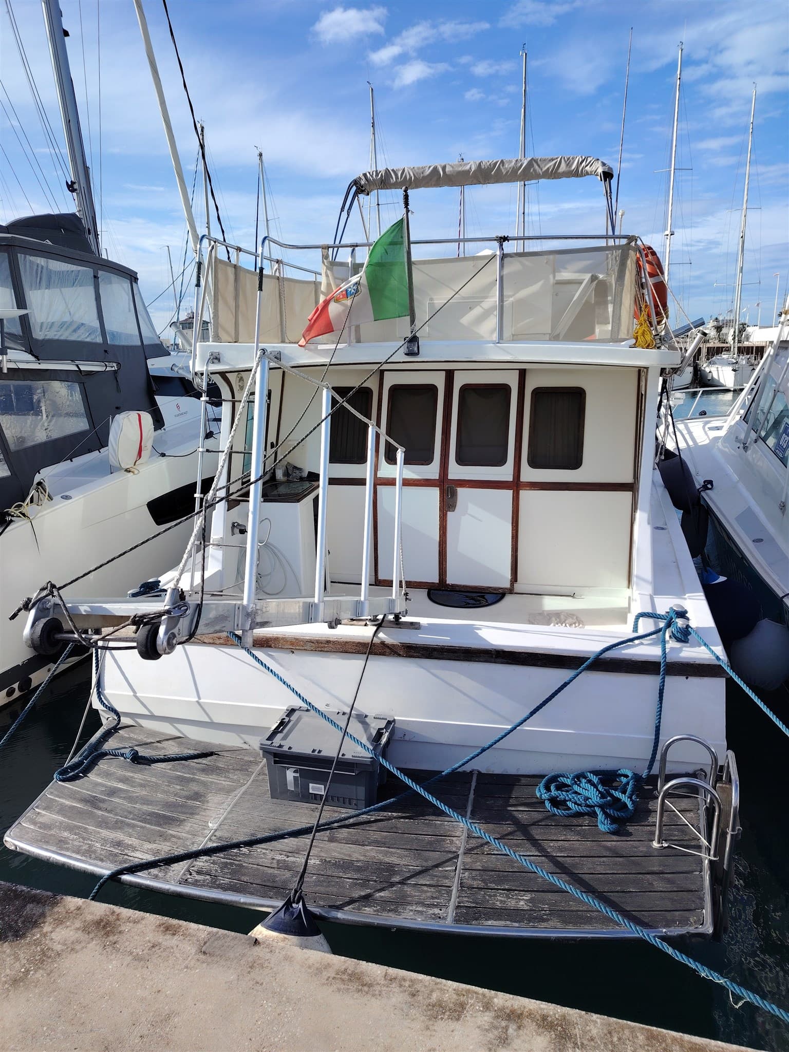 Halmatic Butler 40 - Detail View 1 Halmatic Butler 40 - Detail View 1