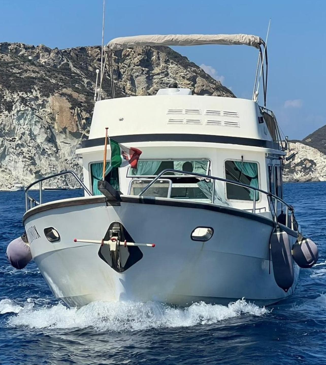 Halmatic Butler 40 - Main View Halmatic Butler 40 - Main View