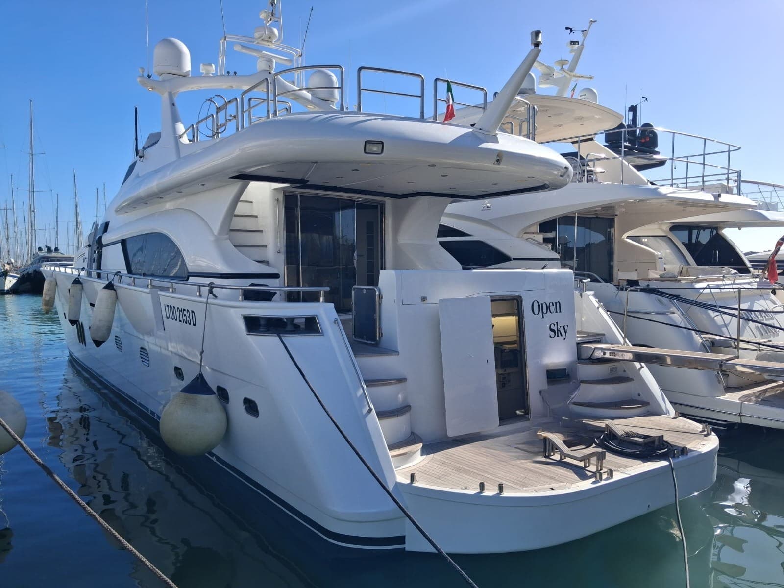 De Birs 85 - Deck View De Birs 85 - Deck View