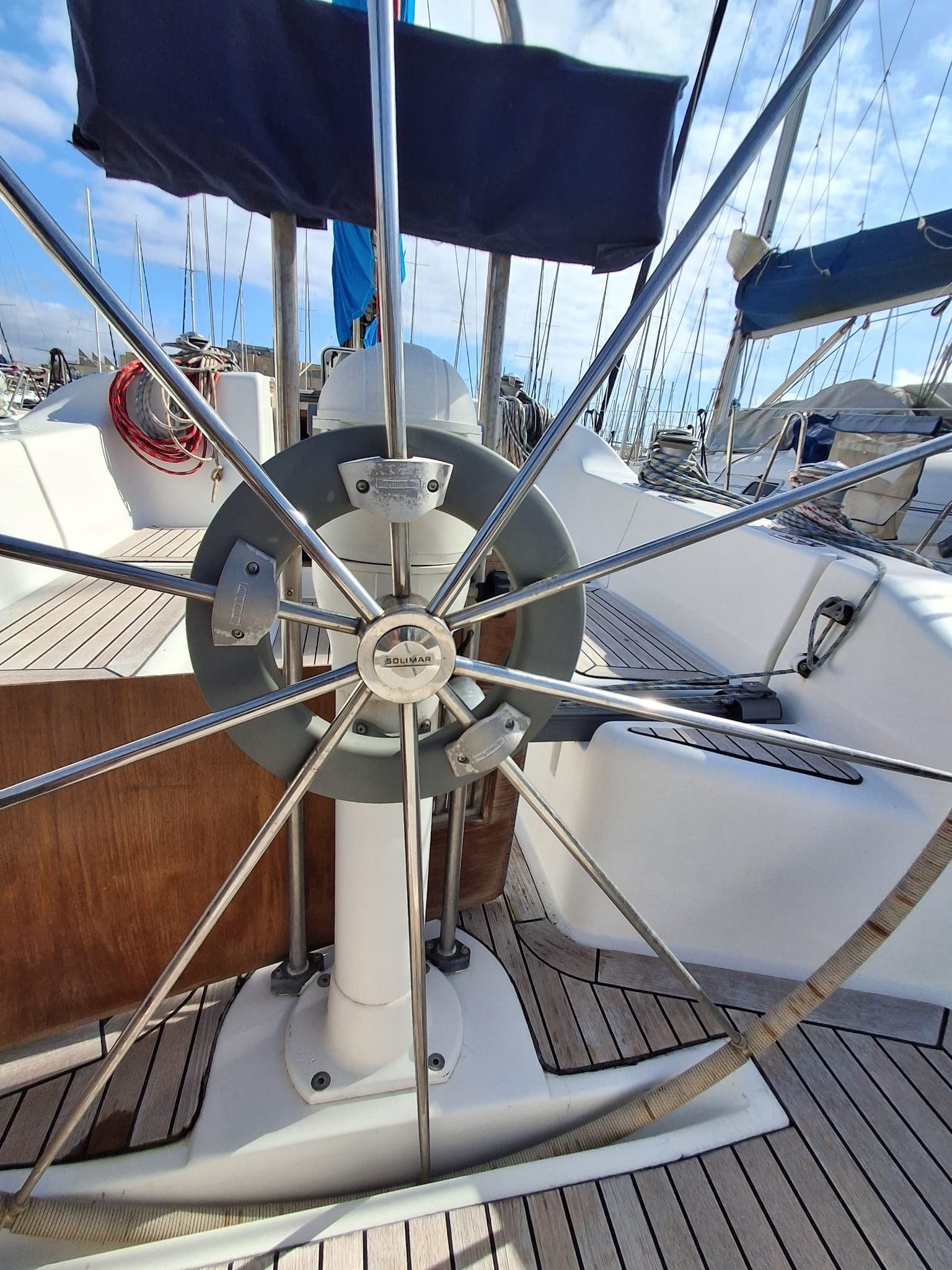 Argo Mare Duck 41 - Interior View Argo Mare Duck 41 - Interior View