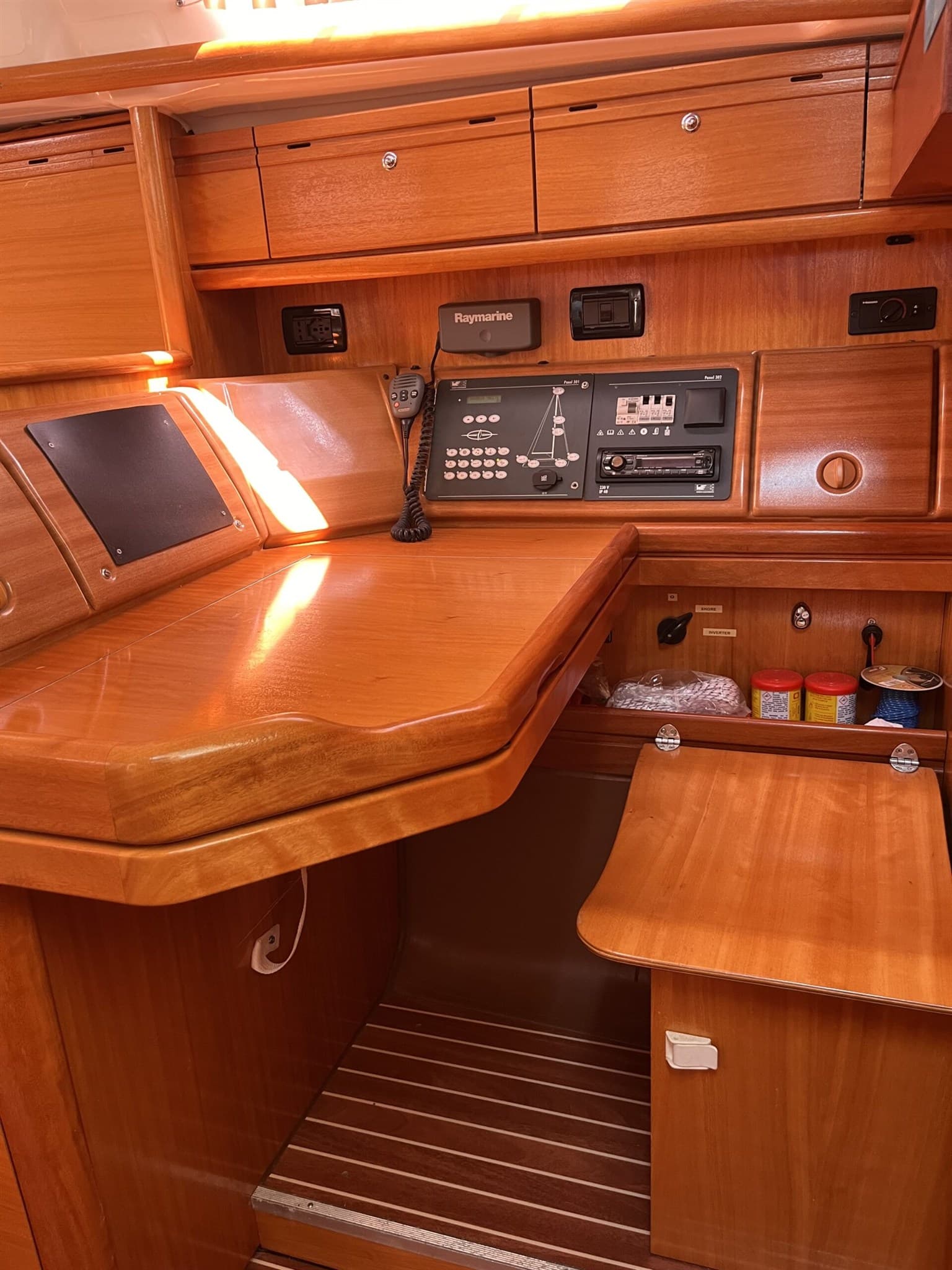 Beneteau OCEANIS 373 usato - foto hero 12
