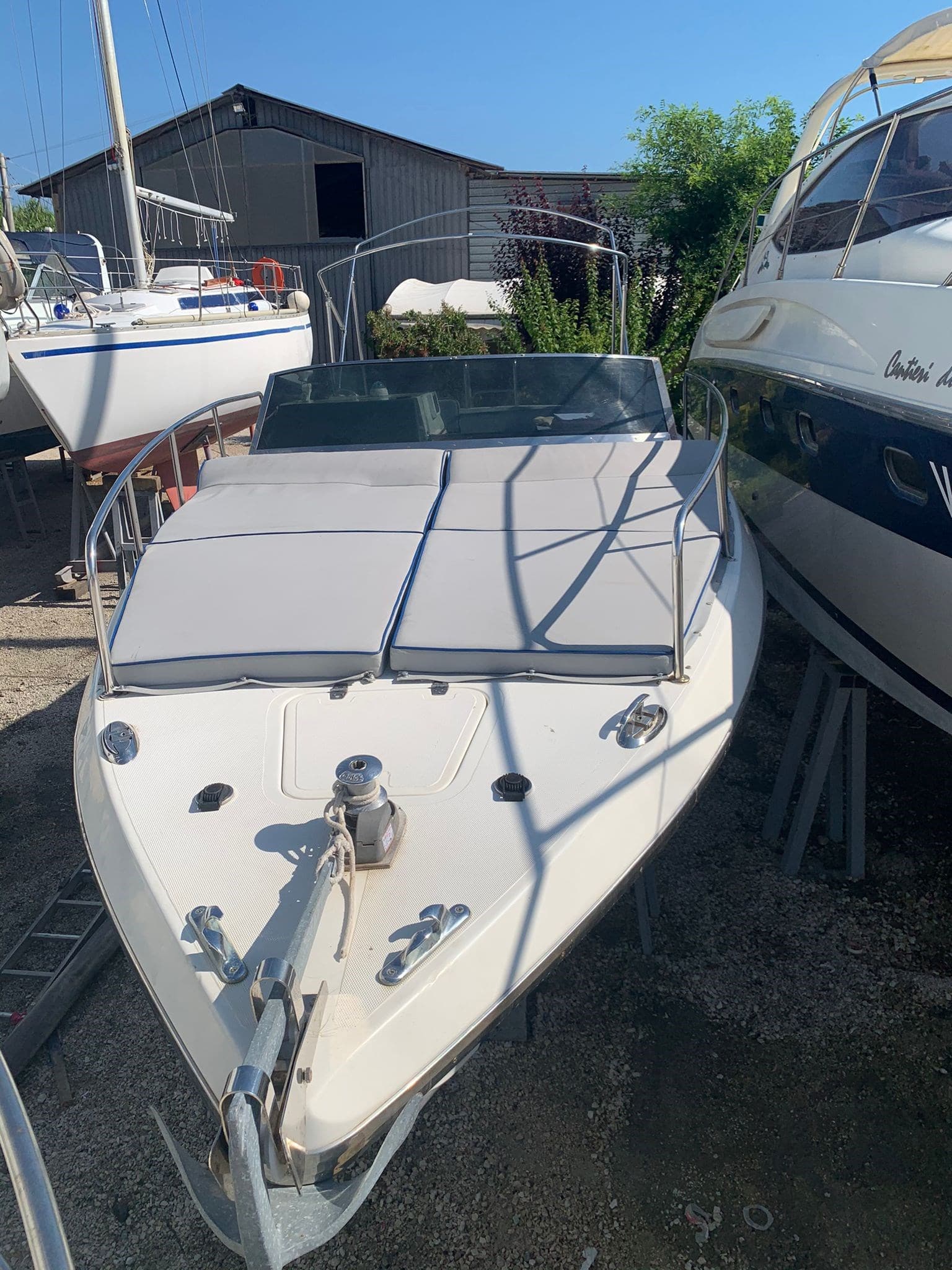 Amalfi Diamante 27 - Detail View 1 Amalfi Diamante 27 - Detail View 1