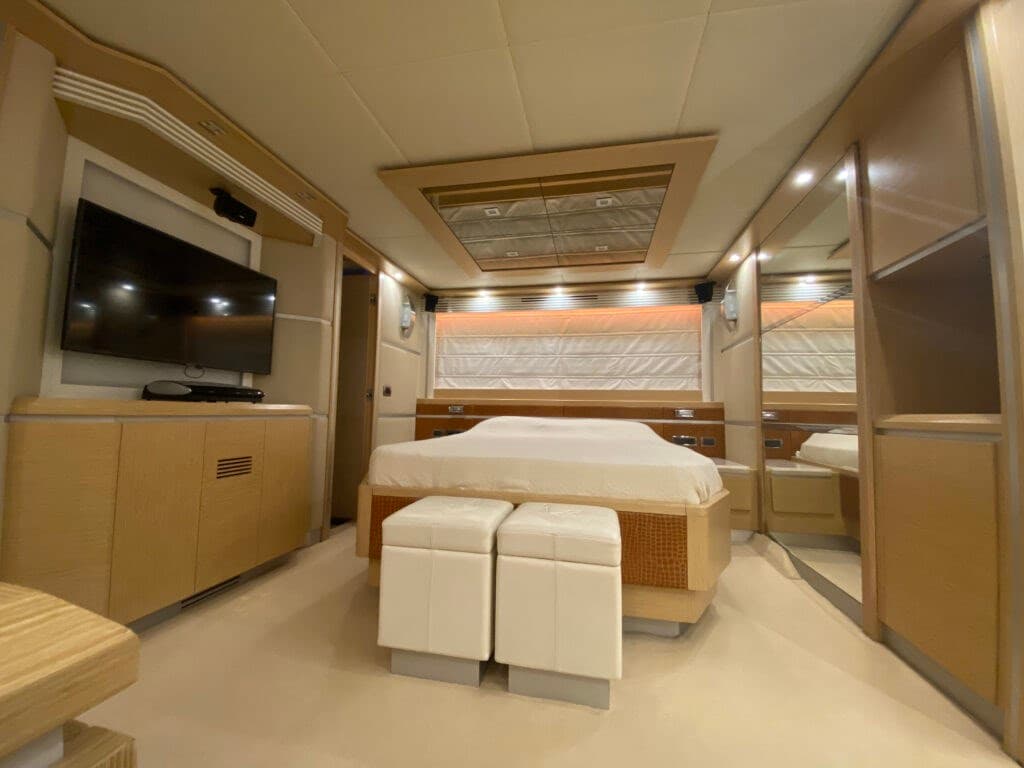 Dominator Yachts 680 used - hero image 17