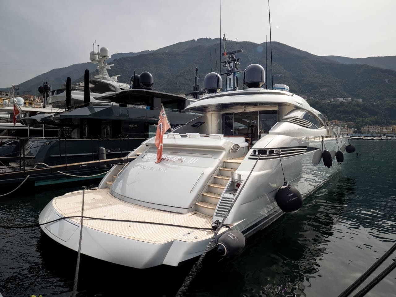 Pershing Pershing 115' - Detail View 1 Pershing Pershing 115' - Detail View 1