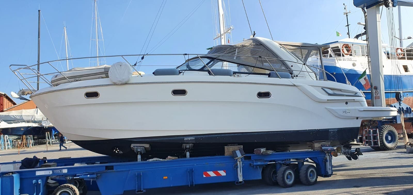 Bavaria 34 Sport - Detail View 1 Bavaria 34 Sport - Detail View 1