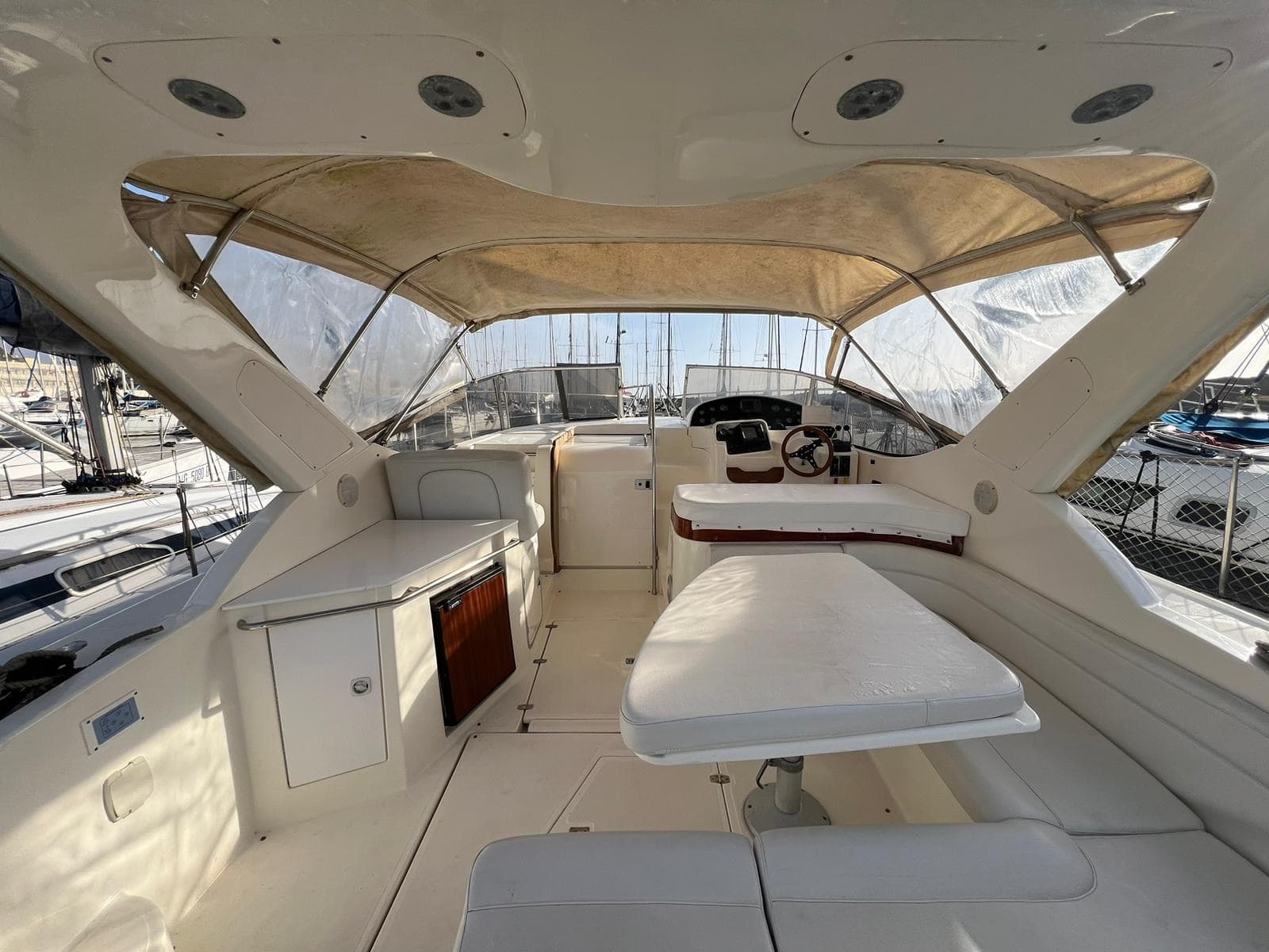 Innovazioni e Progetti Mira 36 - Interior View Innovazioni e Progetti Mira 36 - Interior View