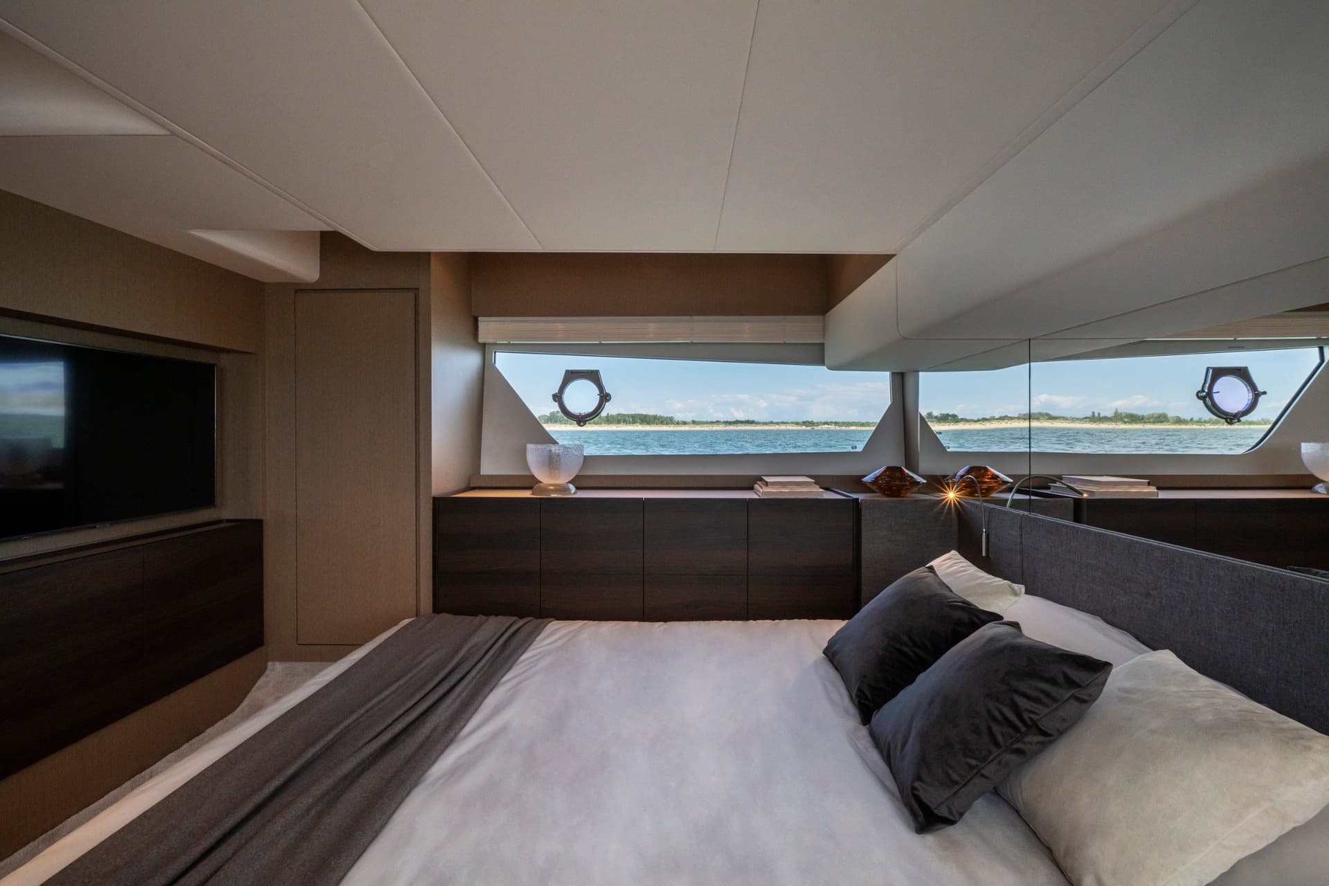 Ferretti Yachts 500 usato - foto hero 10