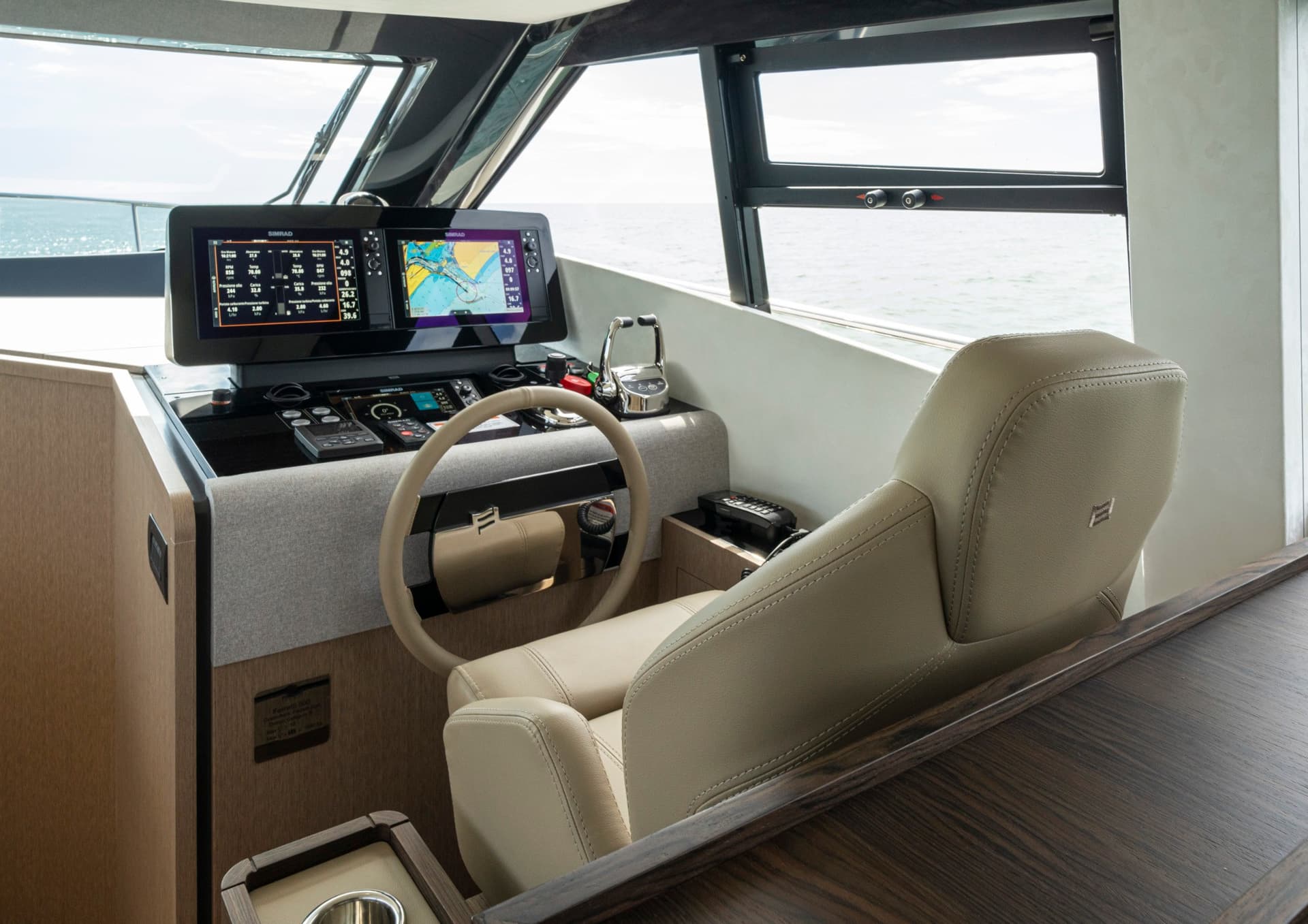 Ferretti Yachts 500 usato - foto hero 8