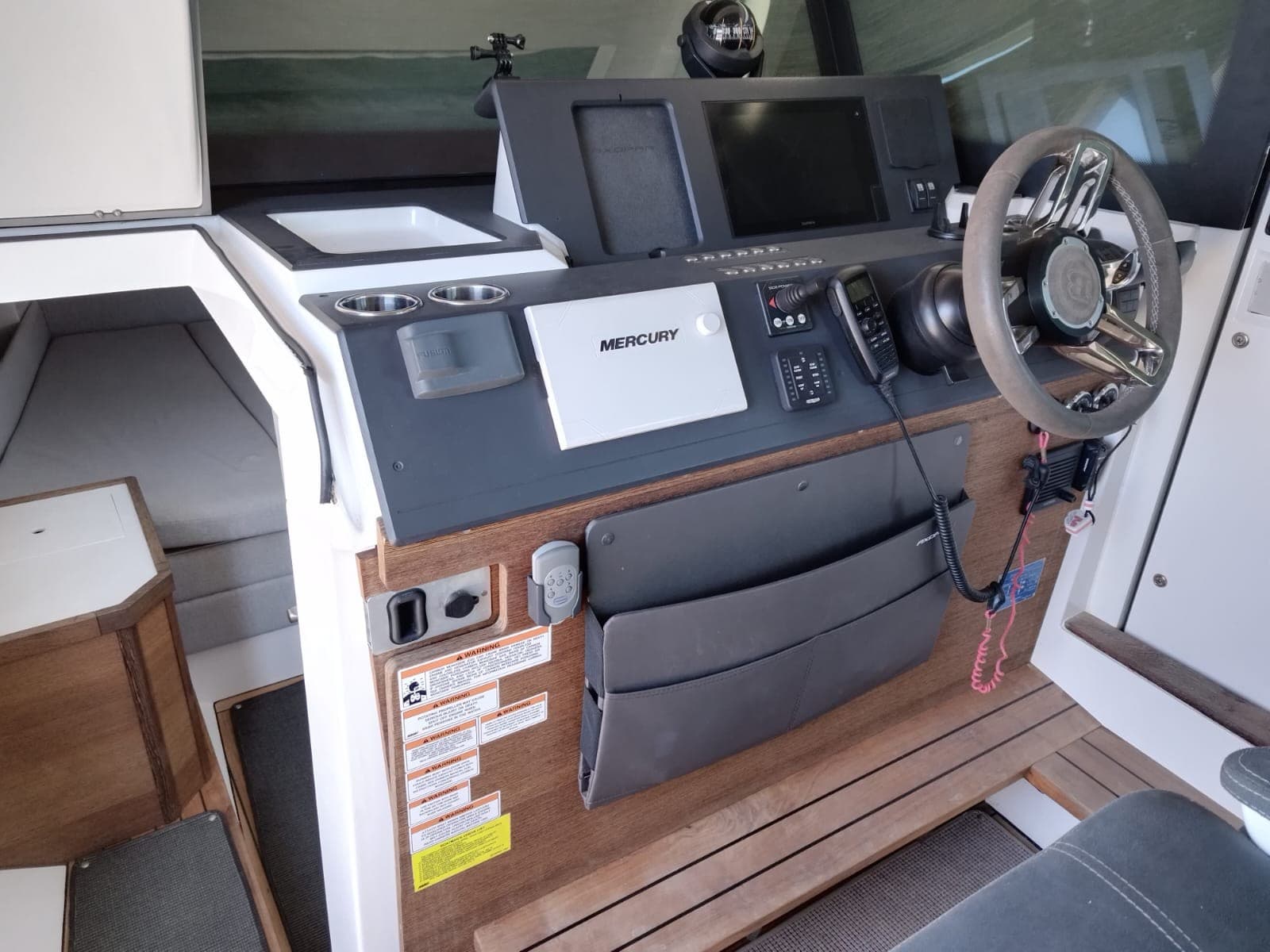 Axopar 37 XC Cross Cabin used - hero image 9