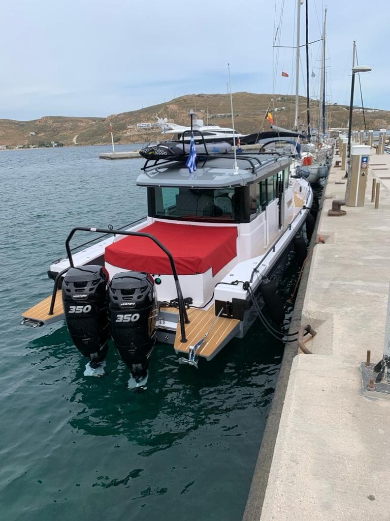 Axopar 37 Xc Cross Cabin - Main View Axopar 37 Xc Cross Cabin - Main View